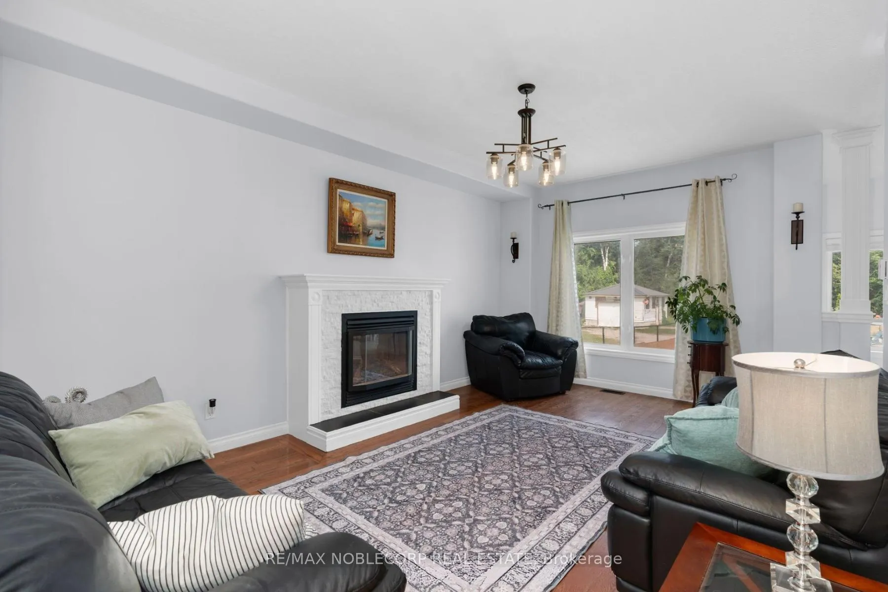 Photo 13 of 3211 Oak Street, Innisfil, Rural Innisfil — HOMEH