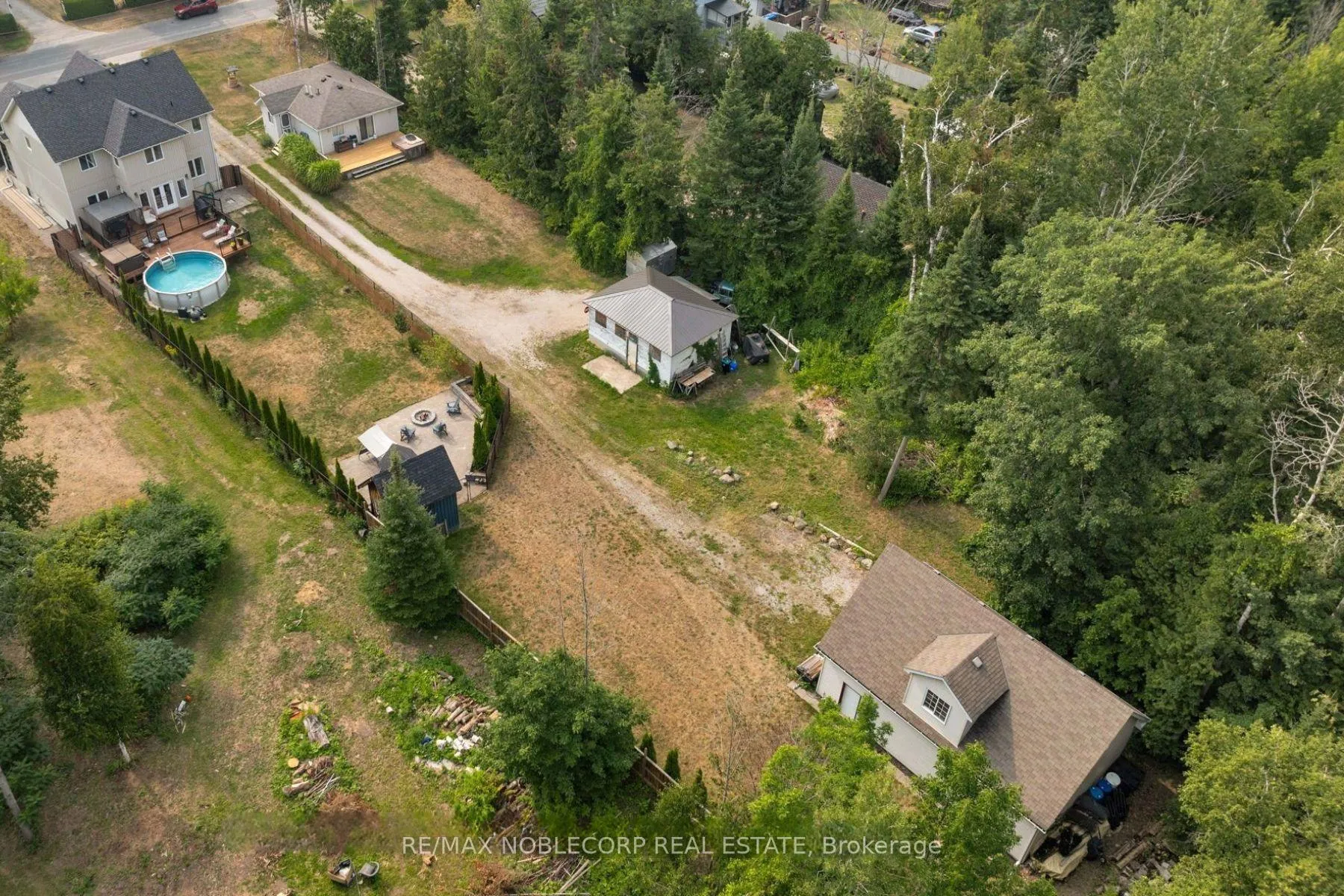 Photo 40 of 3211 Oak Street, Innisfil, Rural Innisfil — HOMEH