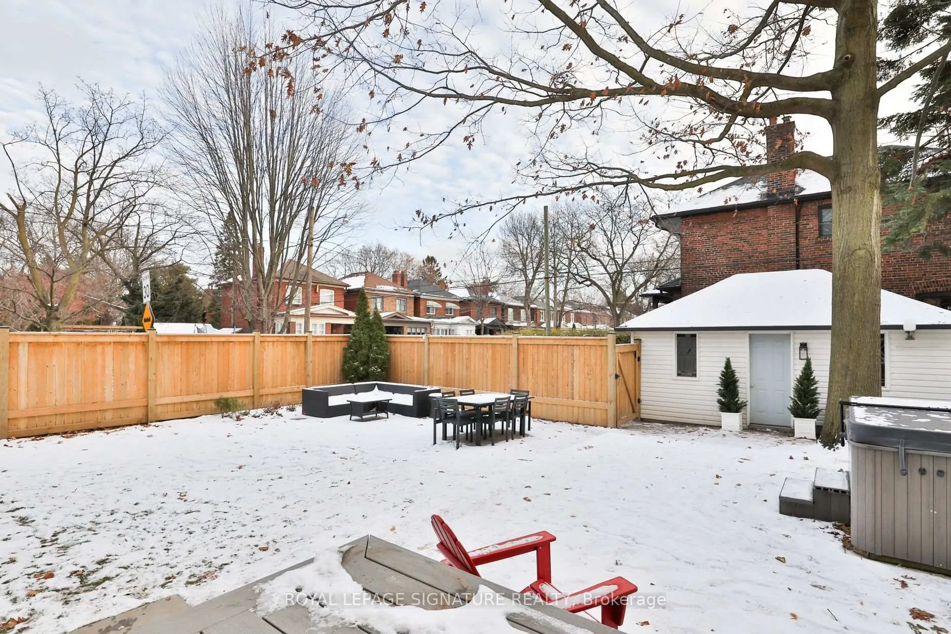 Photo 3 of 28 Belle Ayre Boulevard, Toronto, Mount Pleasant East — HOMEH