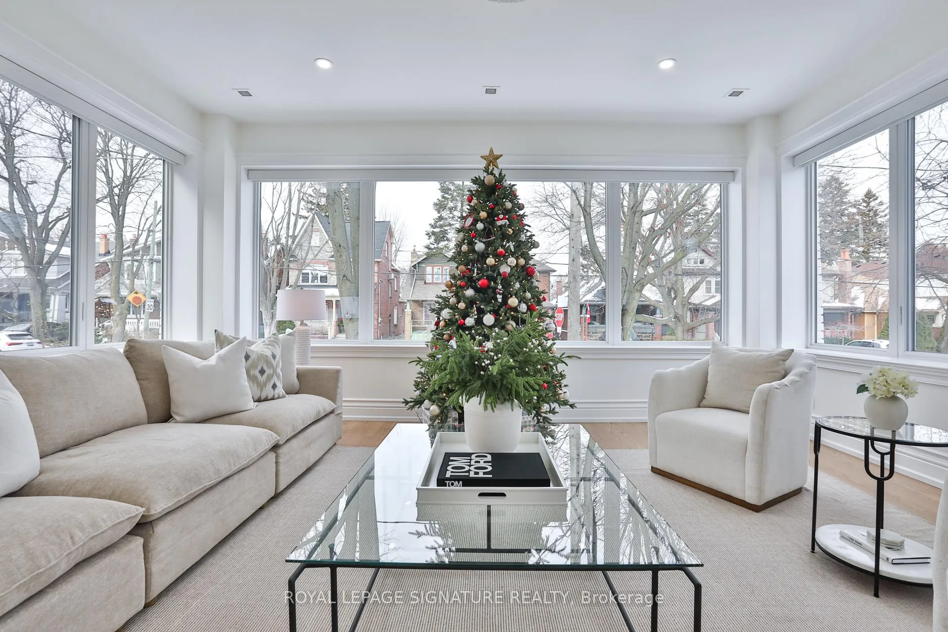 Photo 6 of 28 Belle Ayre Boulevard, Toronto, Mount Pleasant East — HOMEH