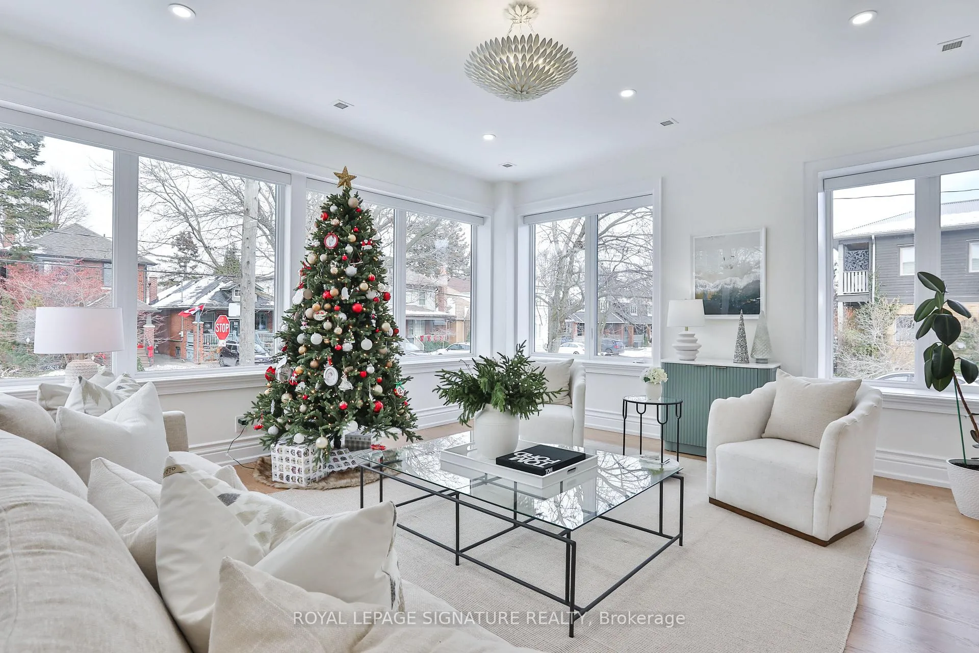 Photo 8 of 28 Belle Ayre Boulevard, Toronto, Mount Pleasant East — HOMEH