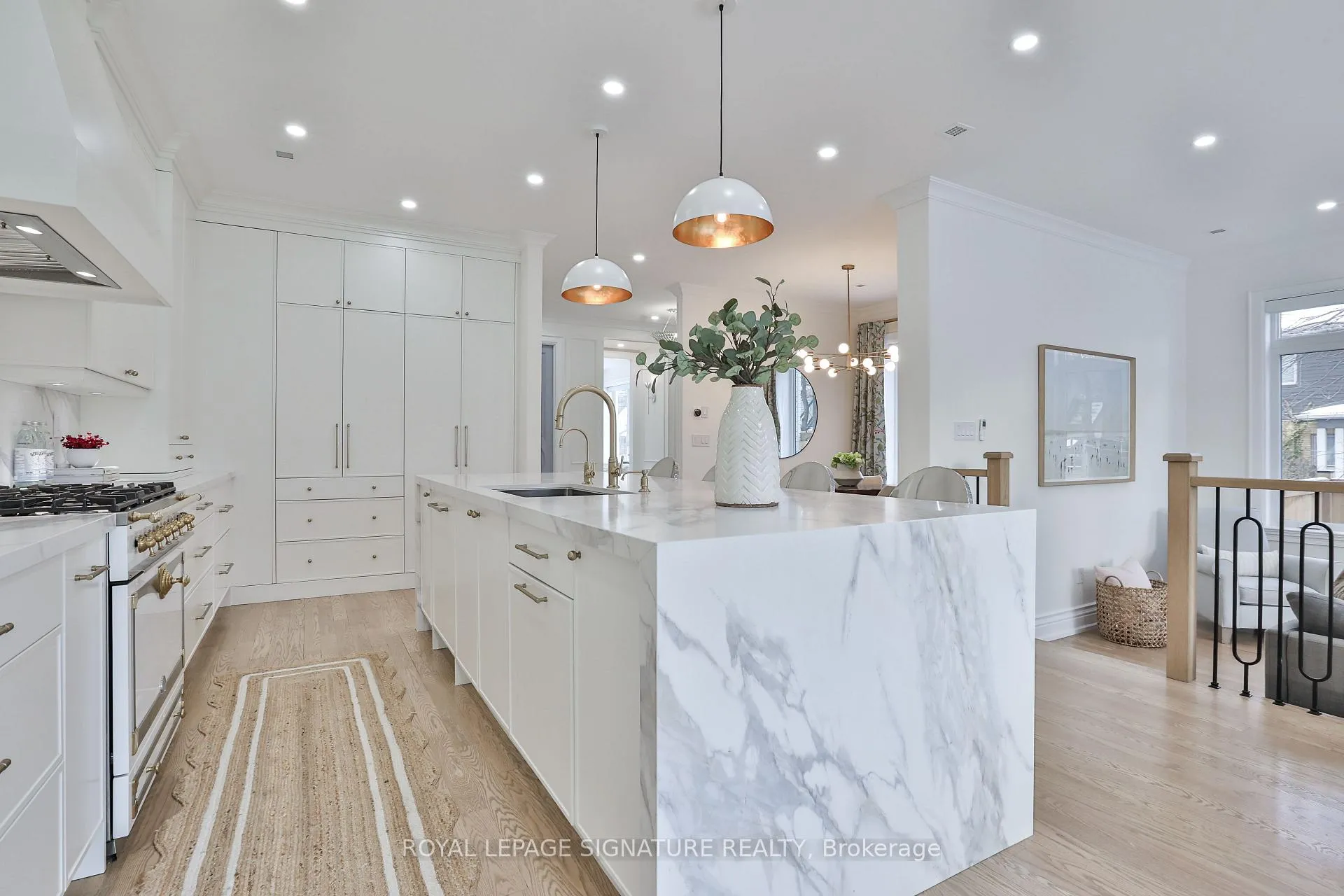 Photo 14 of 28 Belle Ayre Boulevard, Toronto, Mount Pleasant East — HOMEH