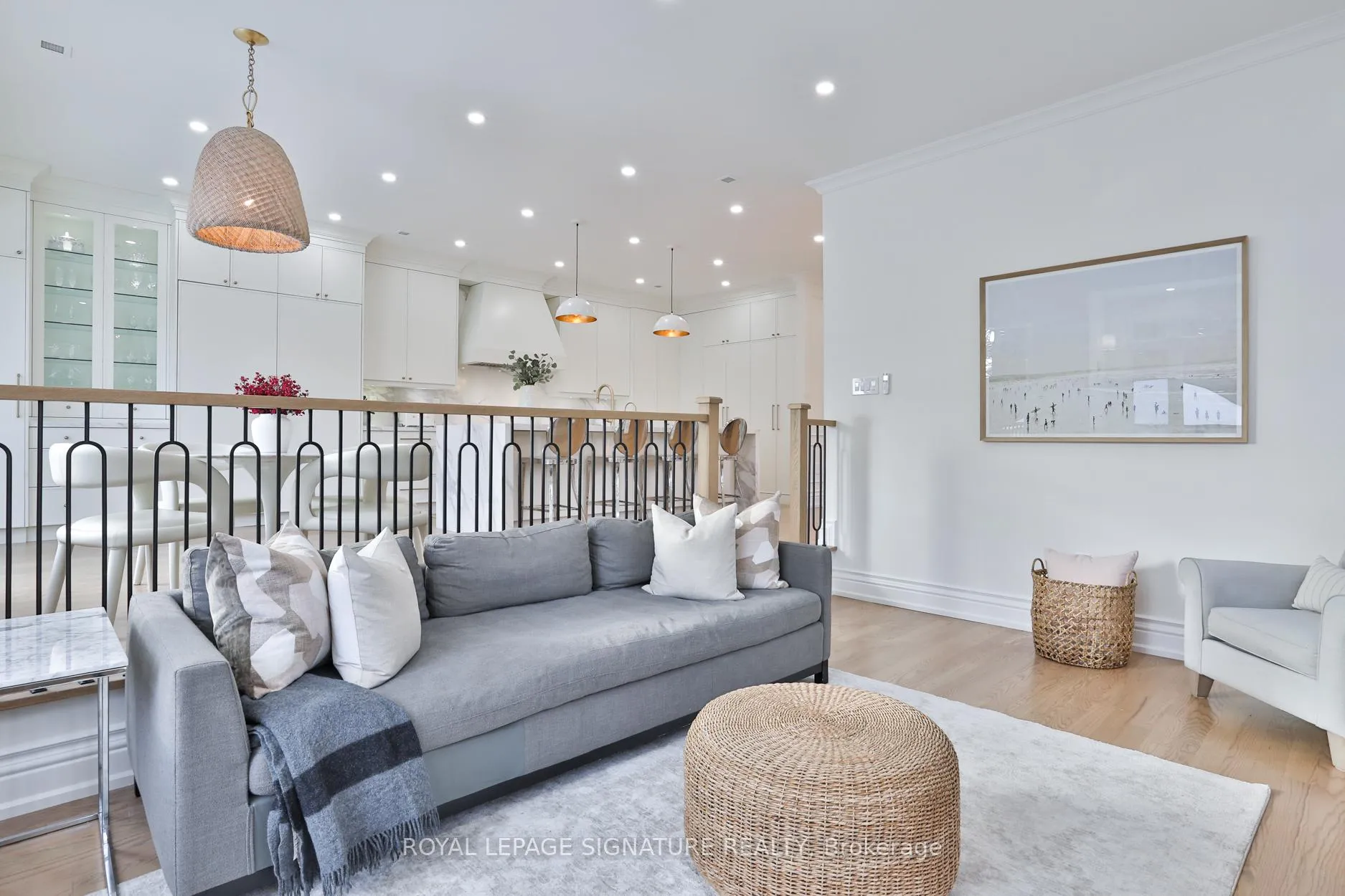 Photo 18 of 28 Belle Ayre Boulevard, Toronto, Mount Pleasant East — HOMEH