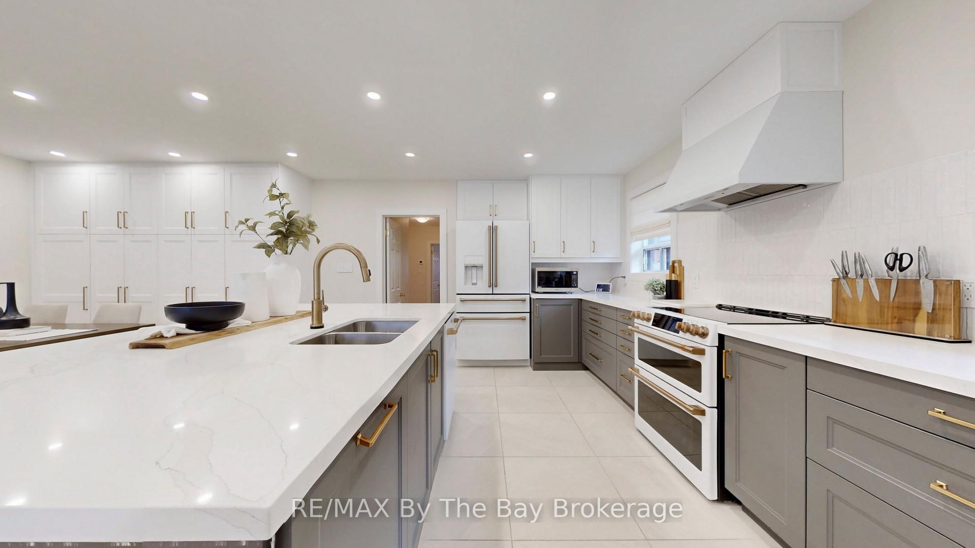 Photo 9 of 82 Brimorton Drive, Scarborough, Bendale — HOMEH