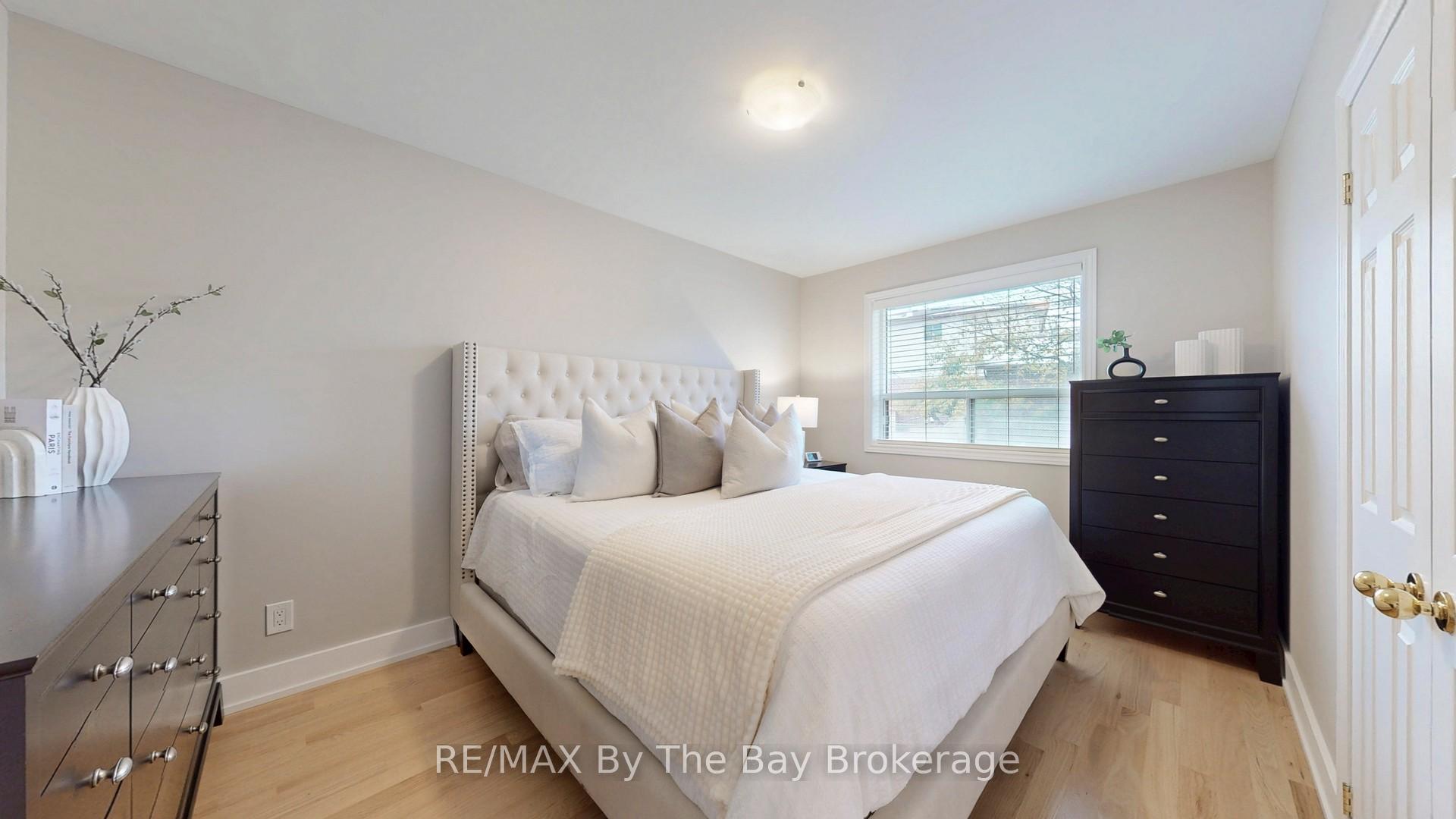 Photo 15 of 82 Brimorton Drive, Scarborough, Bendale — HOMEH