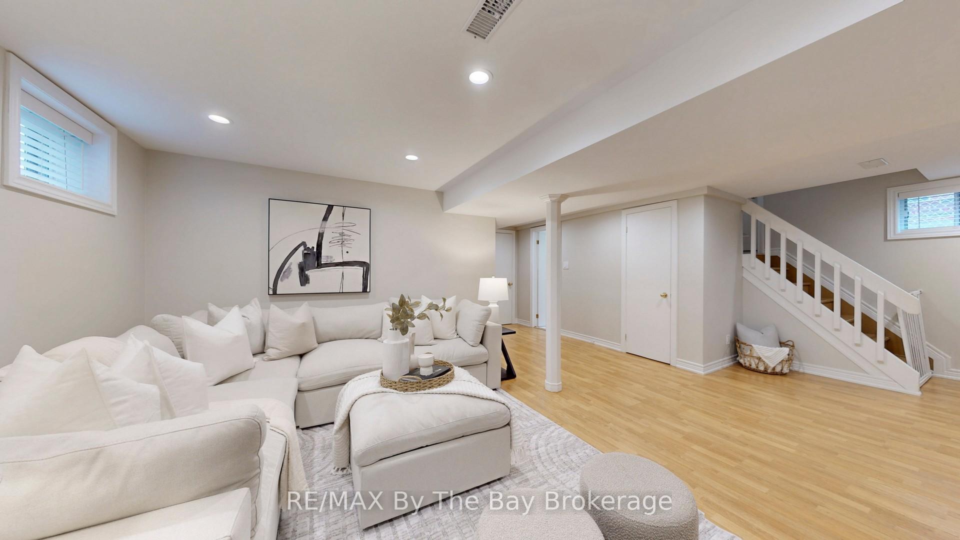 Photo 26 of 82 Brimorton Drive, Scarborough, Bendale — HOMEH