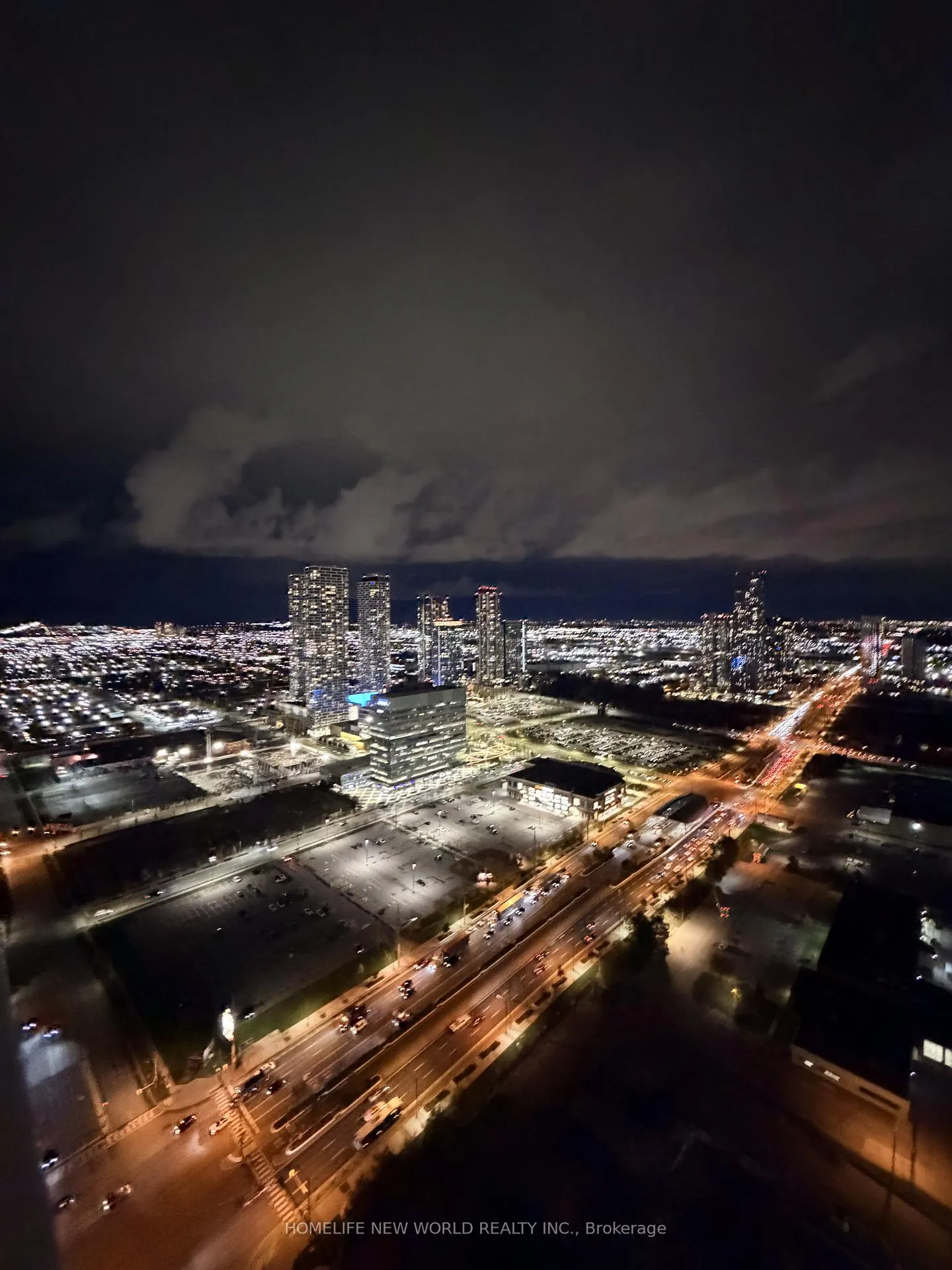 Photo 10 of Unit PH107, 28 Interchange Way, Vaughan, Vaughan Corporate Centre — HOMEH