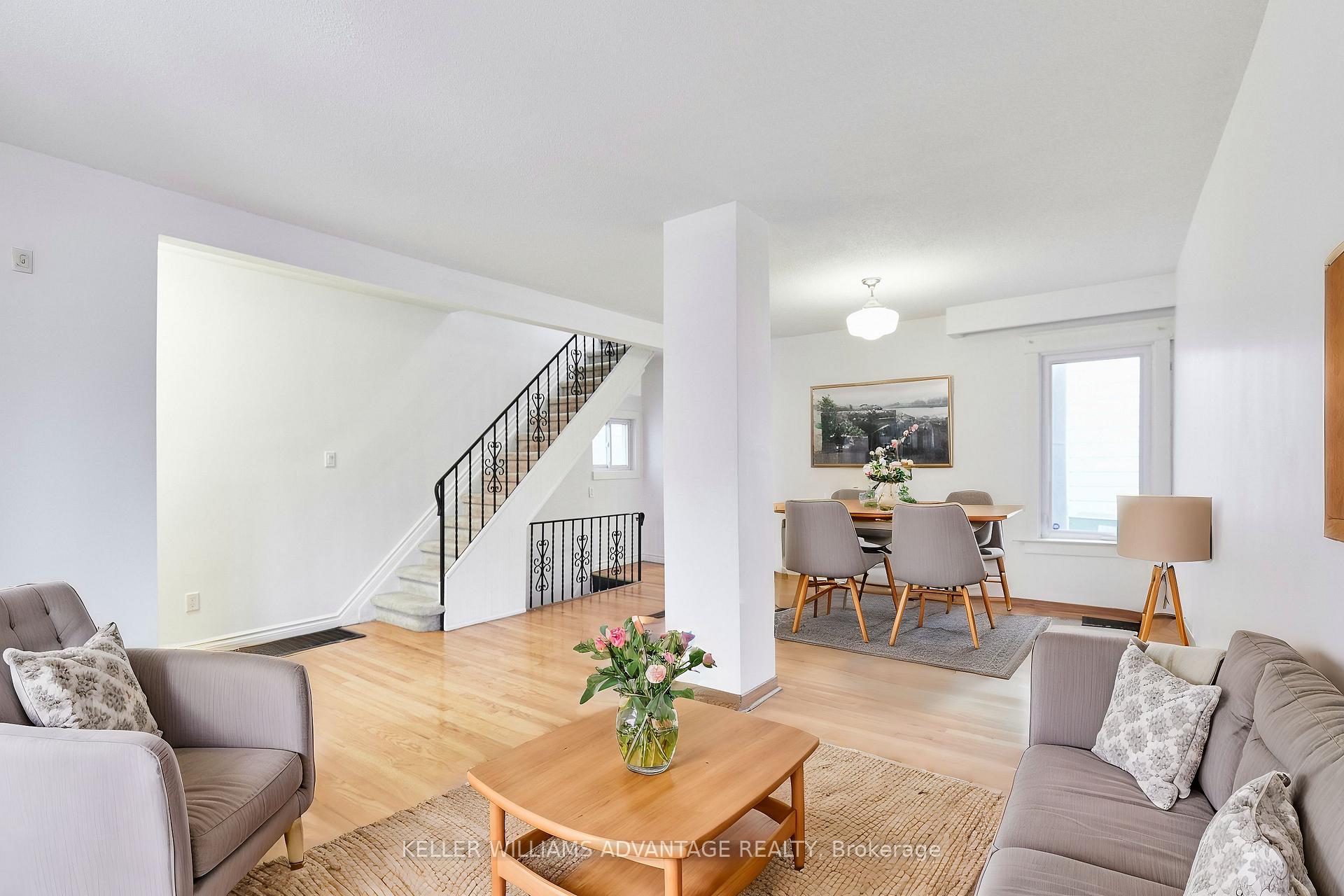 Photo 3 of 34 Coleridge Avenue, Toronto, Woodbine-Lumsden — HOMEH
