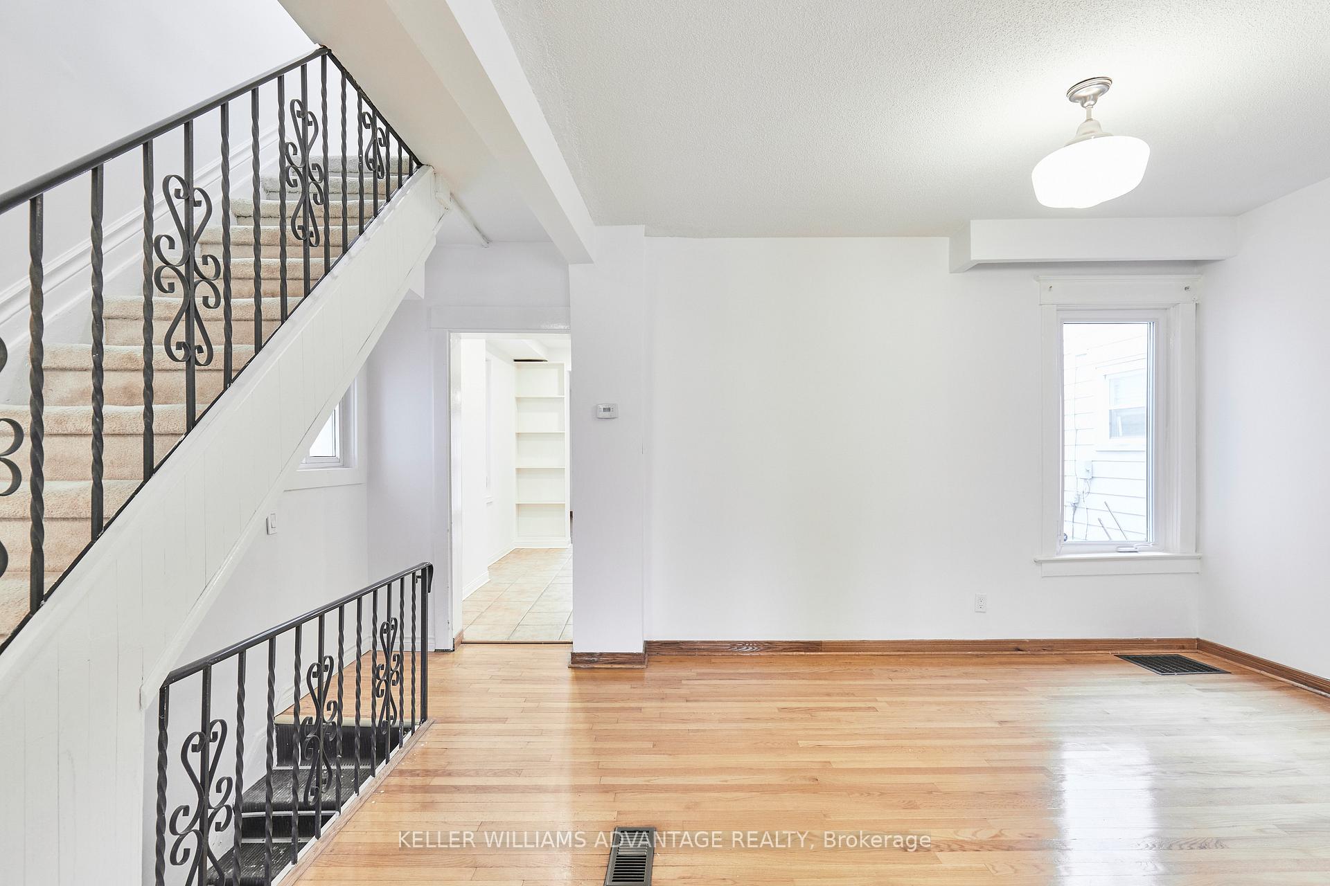 Photo 8 of 34 Coleridge Avenue, Toronto, Woodbine-Lumsden — HOMEH