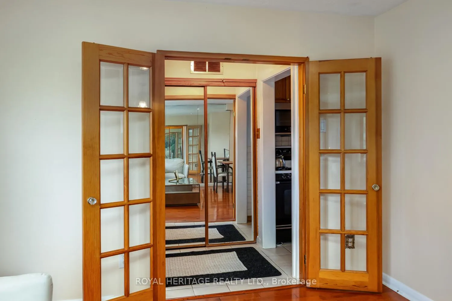 Photo 4 of 49 Tansley Avenue, Scarborough, Bendale — HOMEH