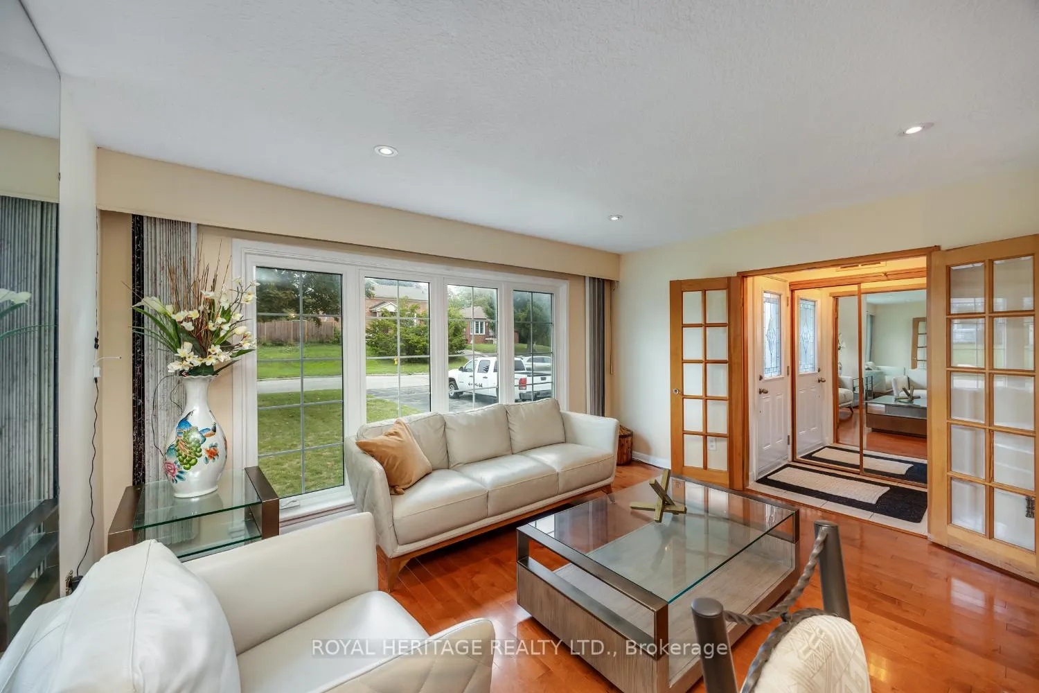 Photo 5 of 49 Tansley Avenue, Scarborough, Bendale — HOMEH