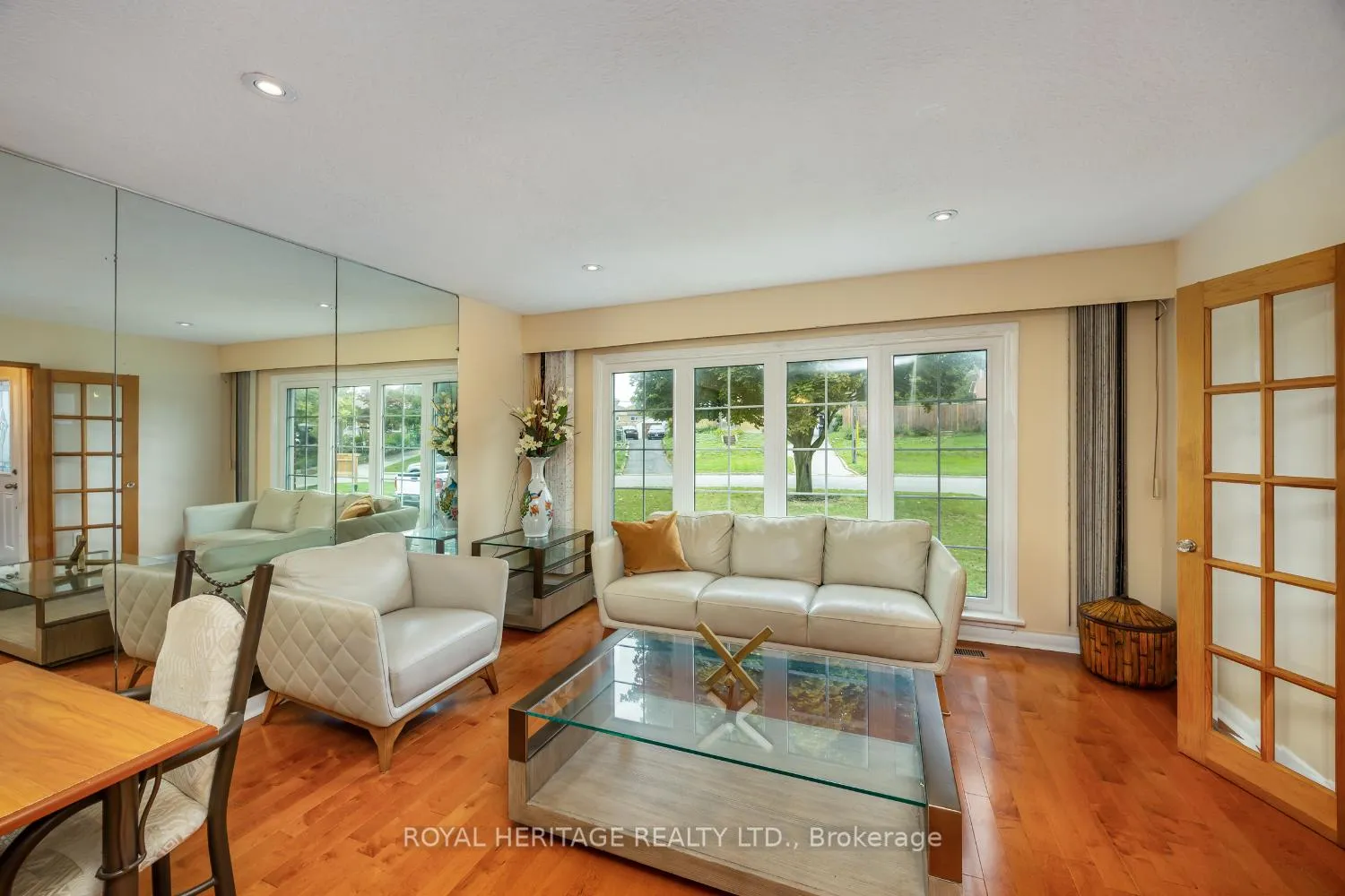 Photo 6 of 49 Tansley Avenue, Scarborough, Bendale — HOMEH