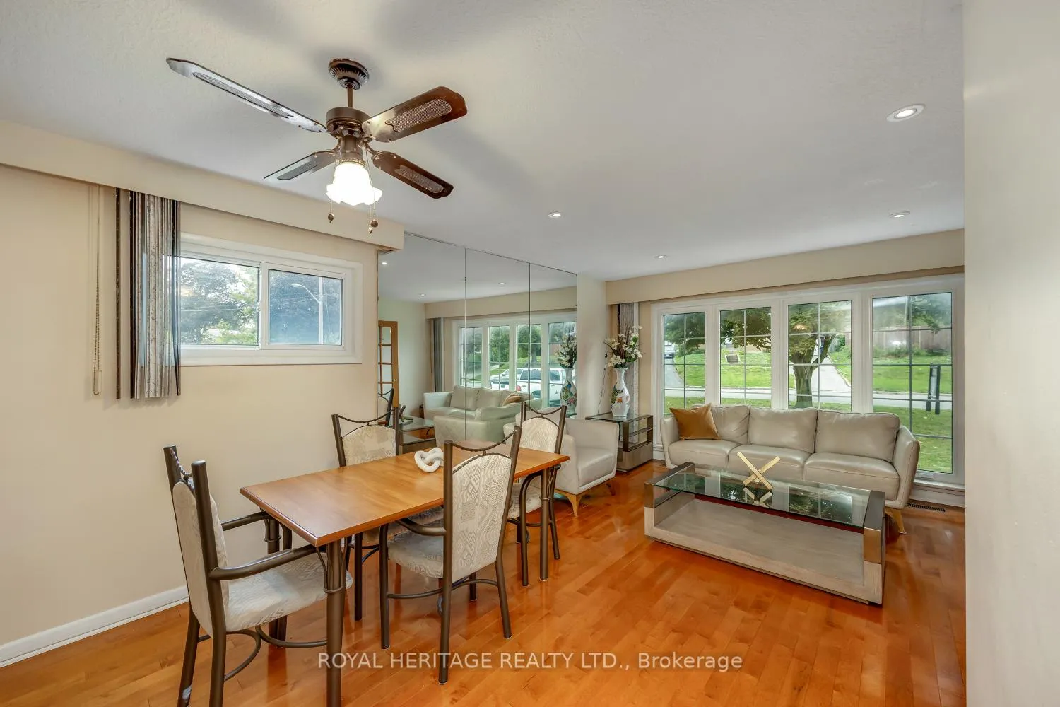 Photo 9 of 49 Tansley Avenue, Scarborough, Bendale — HOMEH