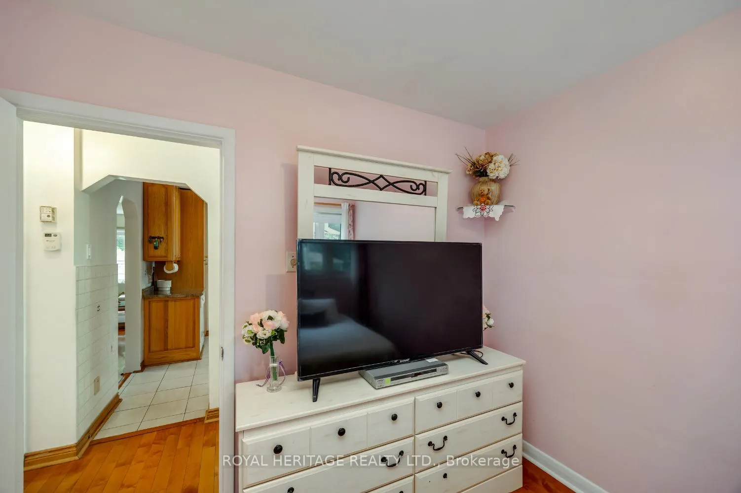 Photo 13 of 49 Tansley Avenue, Scarborough, Bendale — HOMEH
