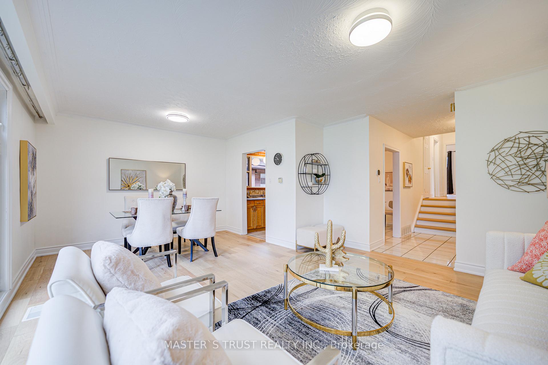 Photo 8 of 30 Deerfield Road, Scarborough, Bendale — HOMEH