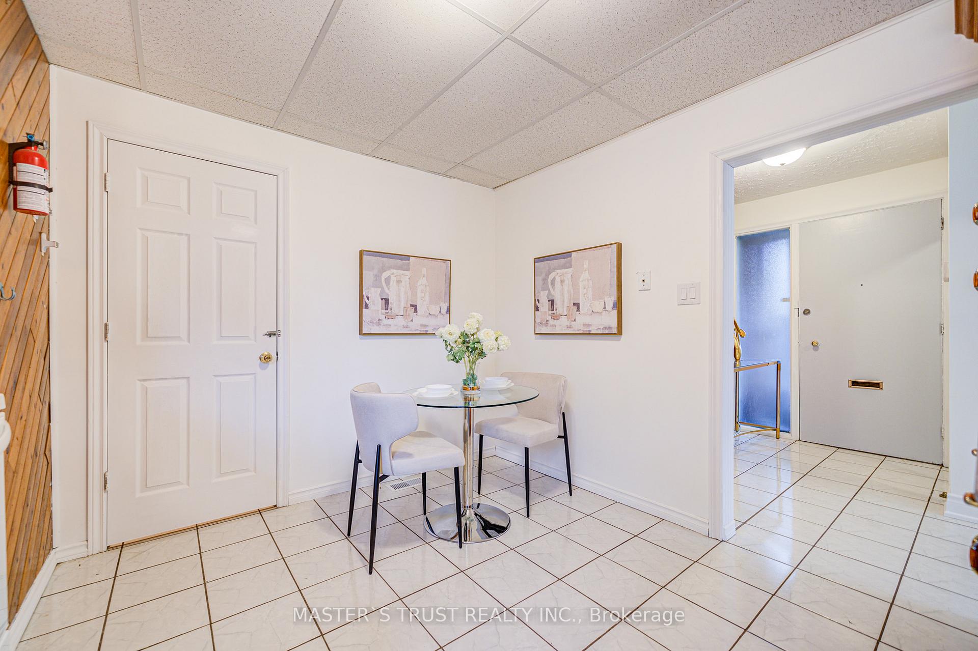 Photo 11 of 30 Deerfield Road, Scarborough, Bendale — HOMEH