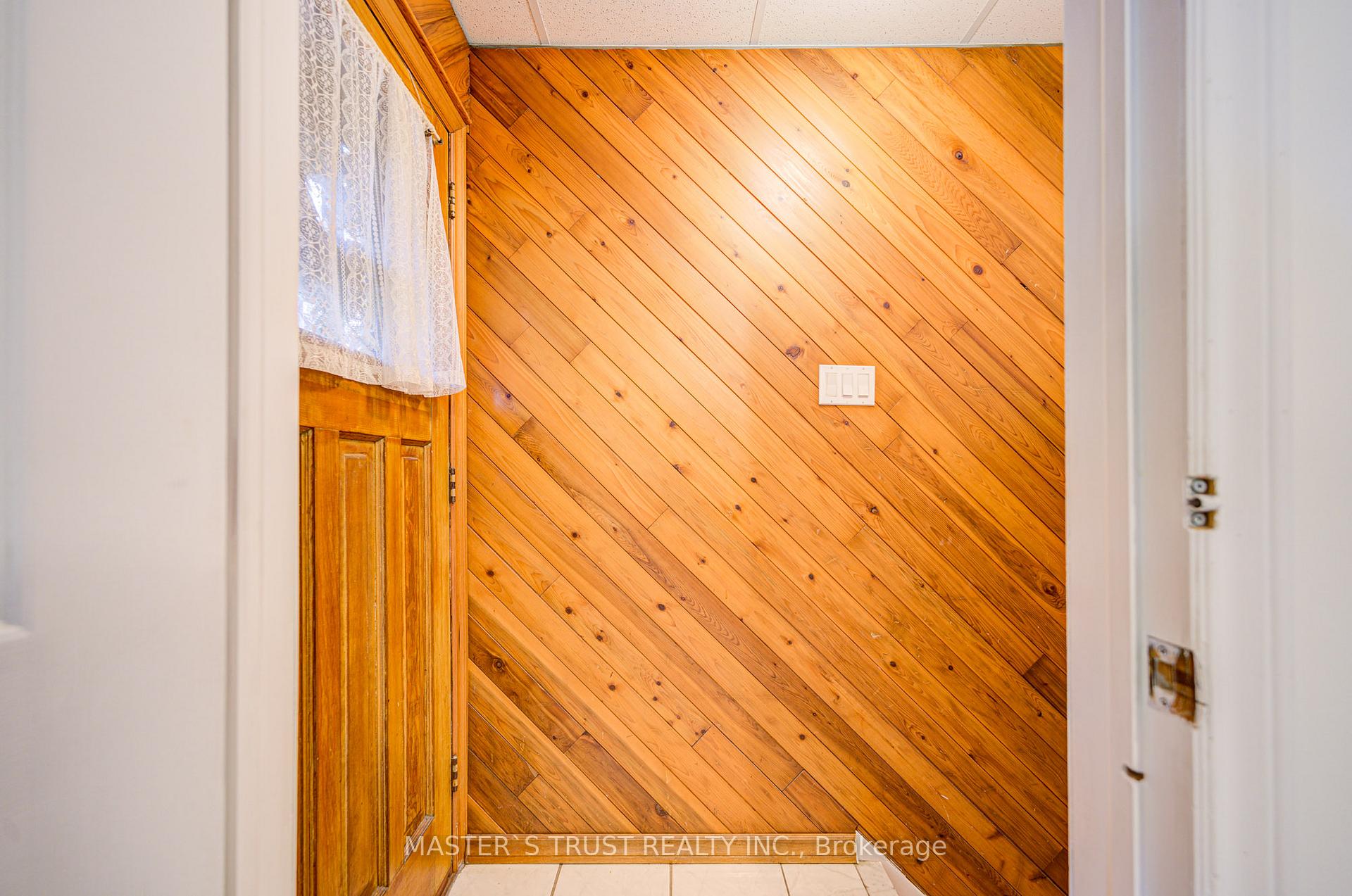 Photo 29 of 30 Deerfield Road, Scarborough, Bendale — HOMEH