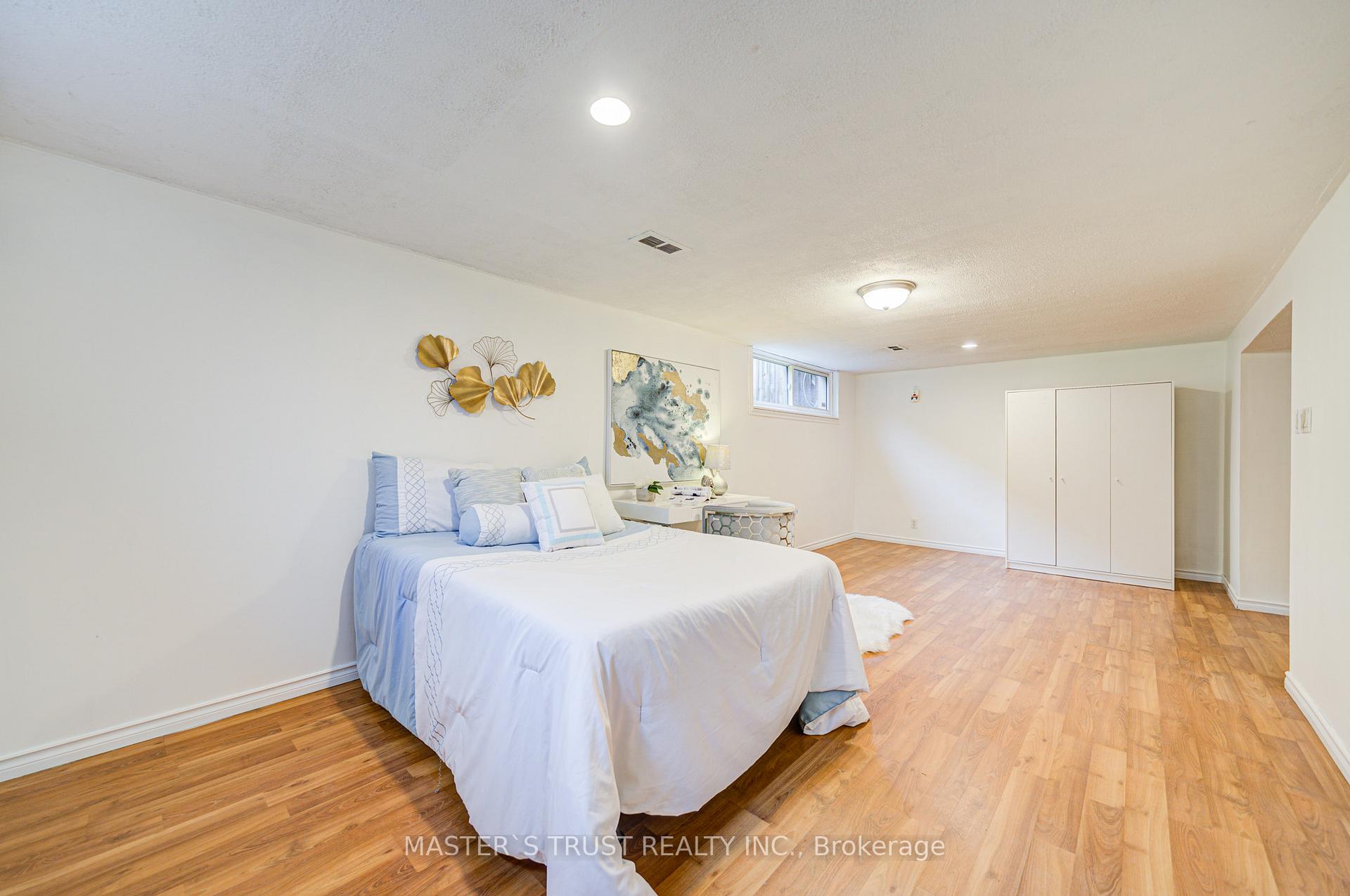 Photo 33 of 30 Deerfield Road, Scarborough, Bendale — HOMEH