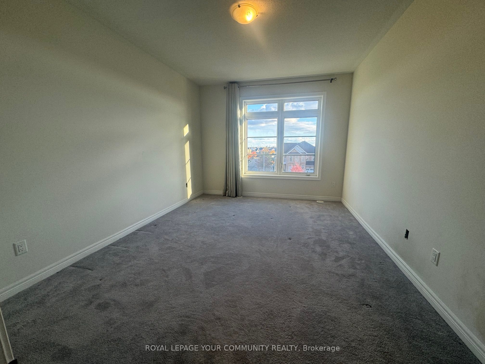 Photo 23 of Unit B, 109 Luzon Avenue, Markham, Box Grove — HOMEH