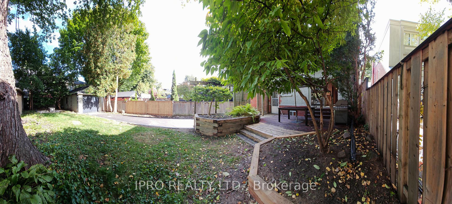 Photo 19 of 8 Walmsley Boulevard, Toronto, Yonge-St. Clair — HOMEH