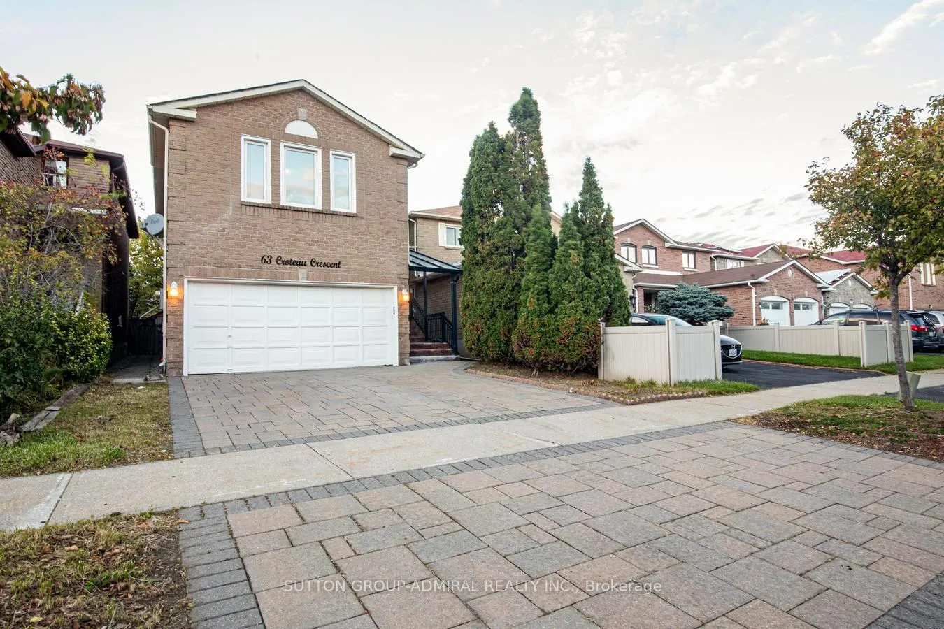 Photo 2 of 63 Croteau Crescent, Vaughan, Crestwood-Springfarm-Yorkhill — HOMEH