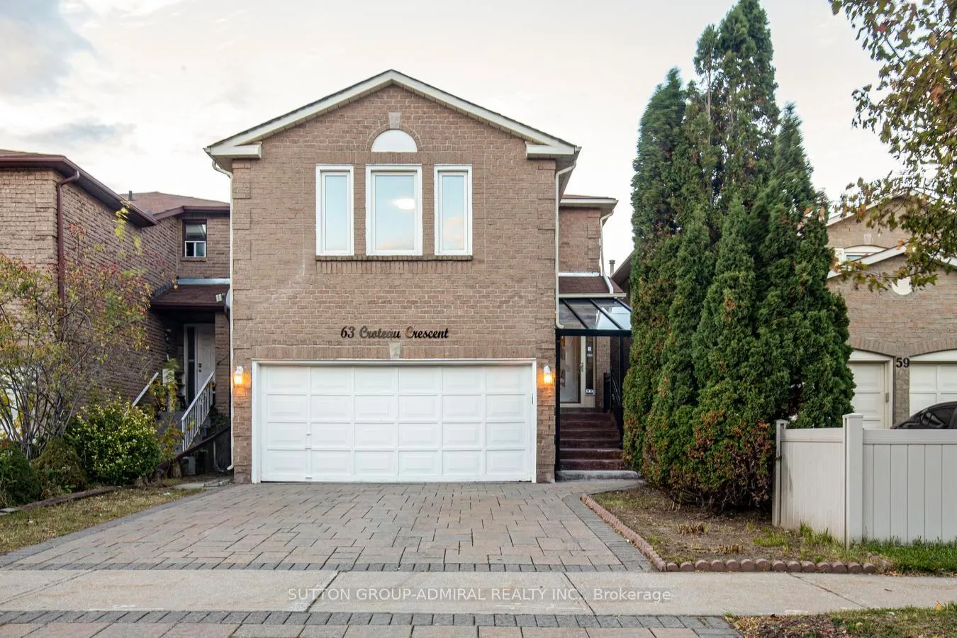 Photo 3 of 63 Croteau Crescent, Vaughan, Crestwood-Springfarm-Yorkhill — HOMEH