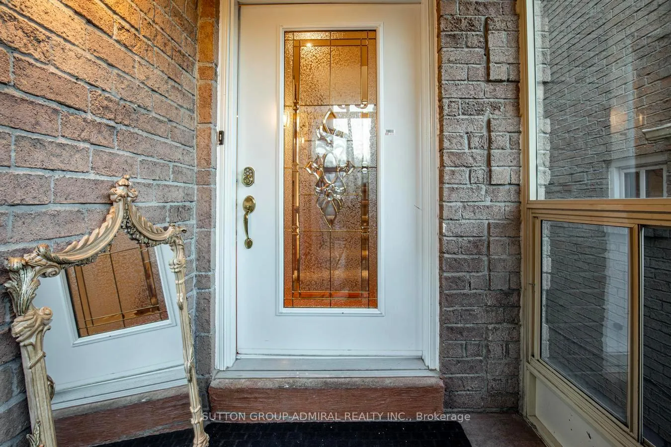 Photo 5 of 63 Croteau Crescent, Vaughan, Crestwood-Springfarm-Yorkhill — HOMEH