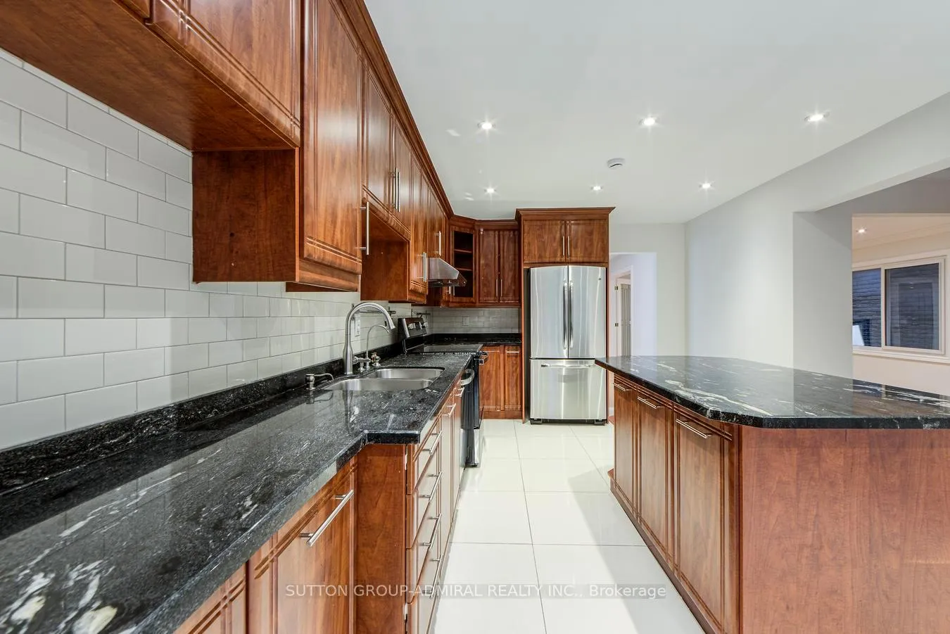 Photo 19 of 63 Croteau Crescent, Vaughan, Crestwood-Springfarm-Yorkhill — HOMEH