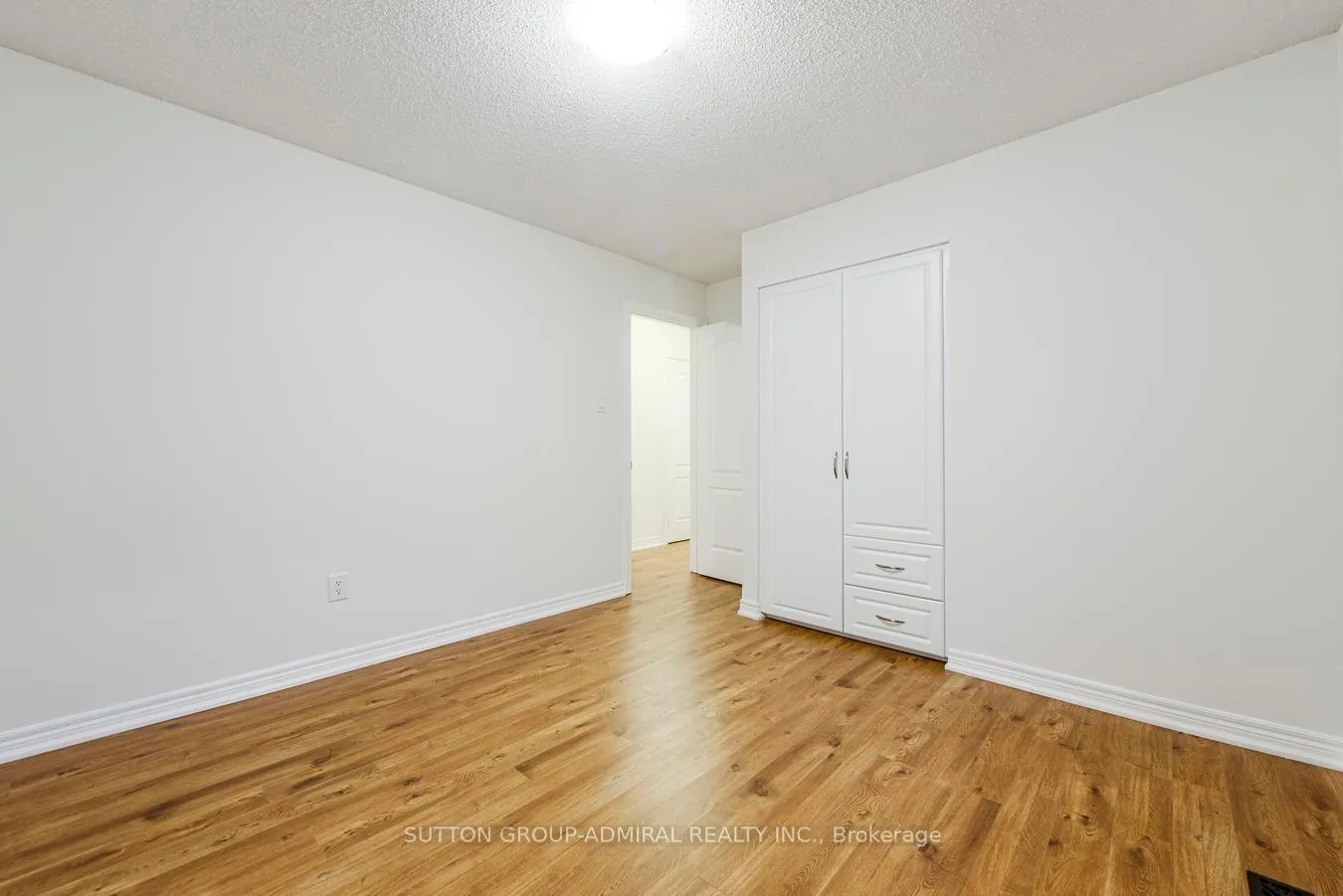 Photo 33 of 63 Croteau Crescent, Vaughan, Crestwood-Springfarm-Yorkhill — HOMEH