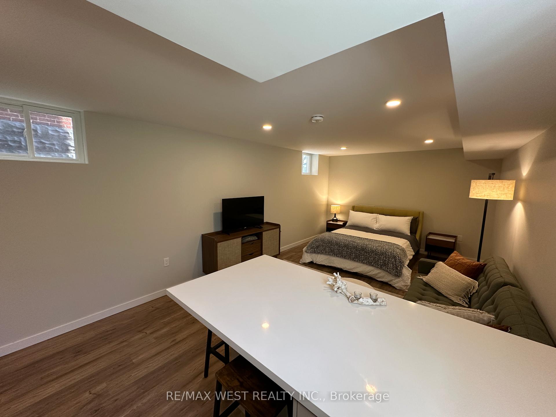 Photo 2 of Unit Lower, 176 Sammon Avenue, Toronto, Danforth Village-East York — HOMEH