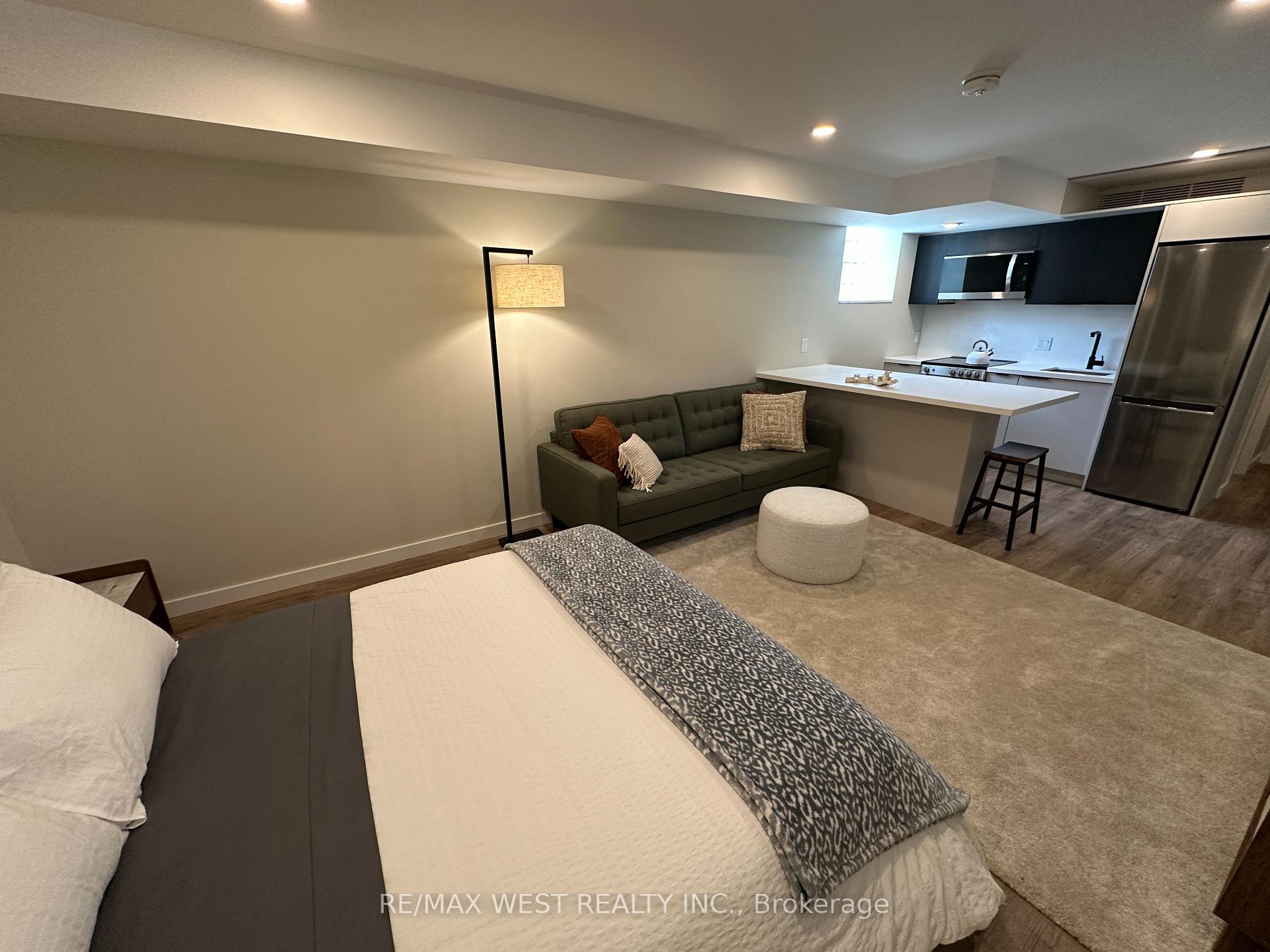 Photo 3 of Unit Lower, 176 Sammon Avenue, Toronto, Danforth Village-East York — HOMEH