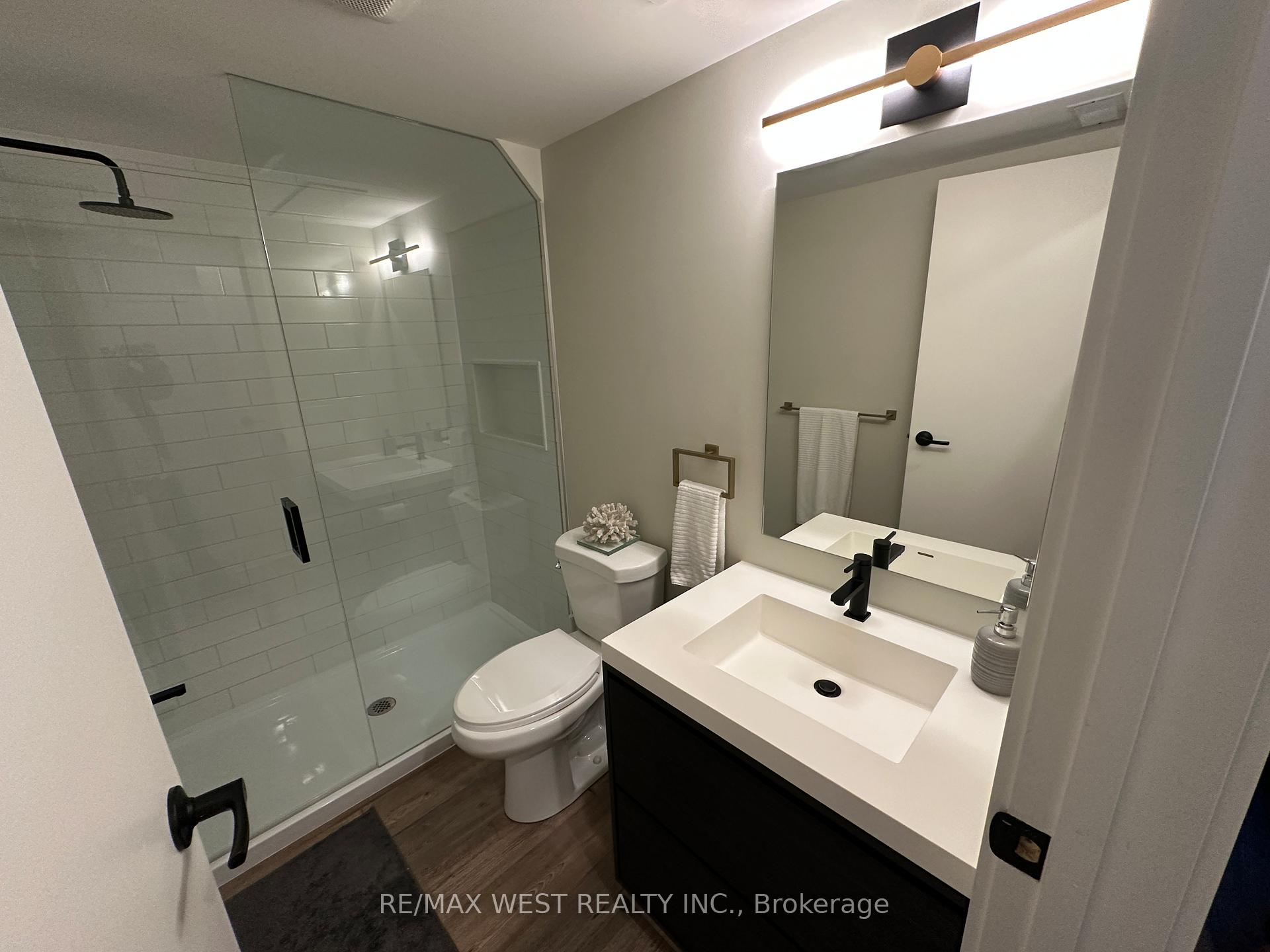 Photo 10 of Unit Lower, 176 Sammon Avenue, Toronto, Danforth Village-East York — HOMEH