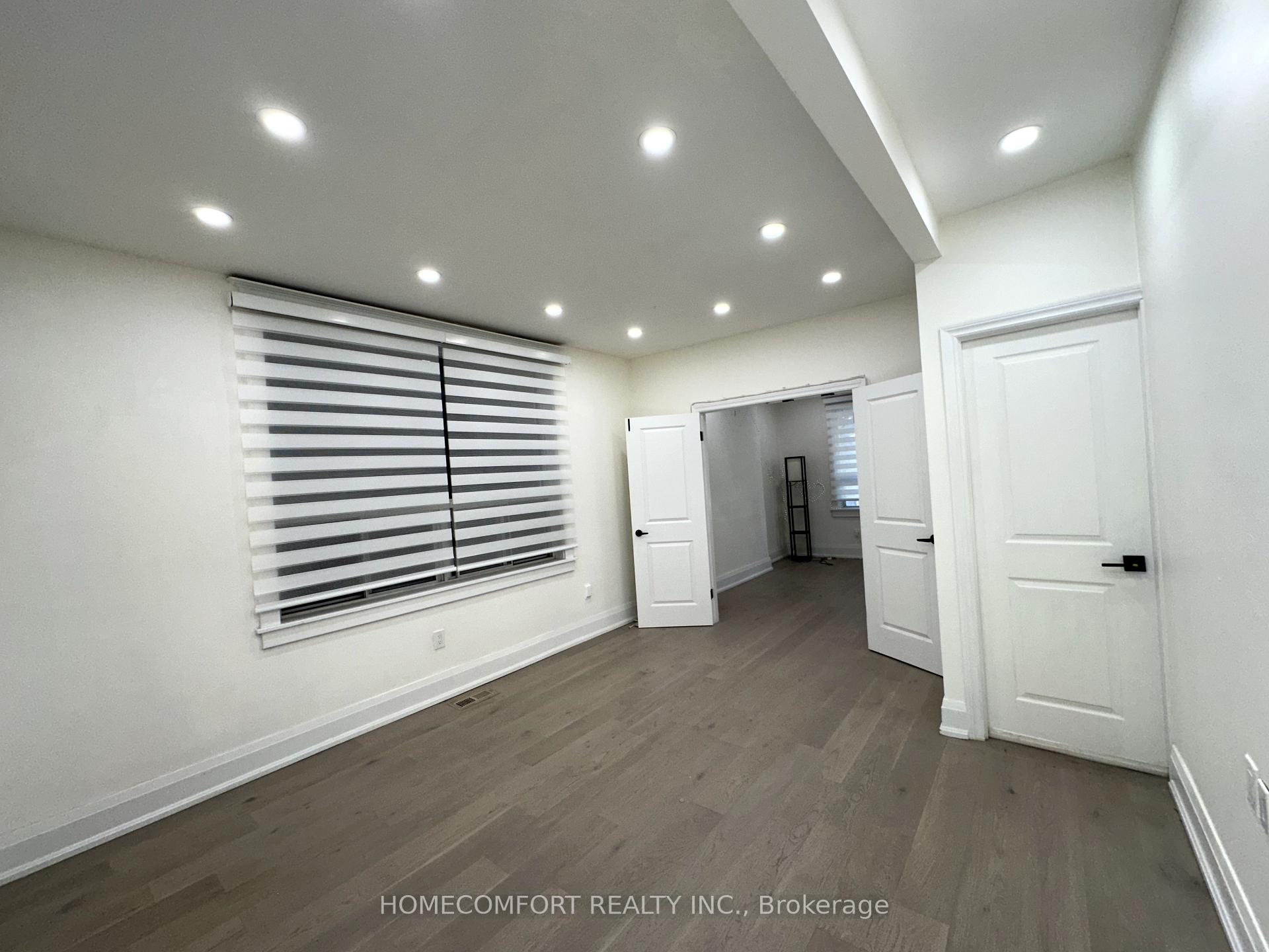Photo 2 of Unit Main, 33 Strathmore Boulevard, Toronto, Danforth — HOMEH
