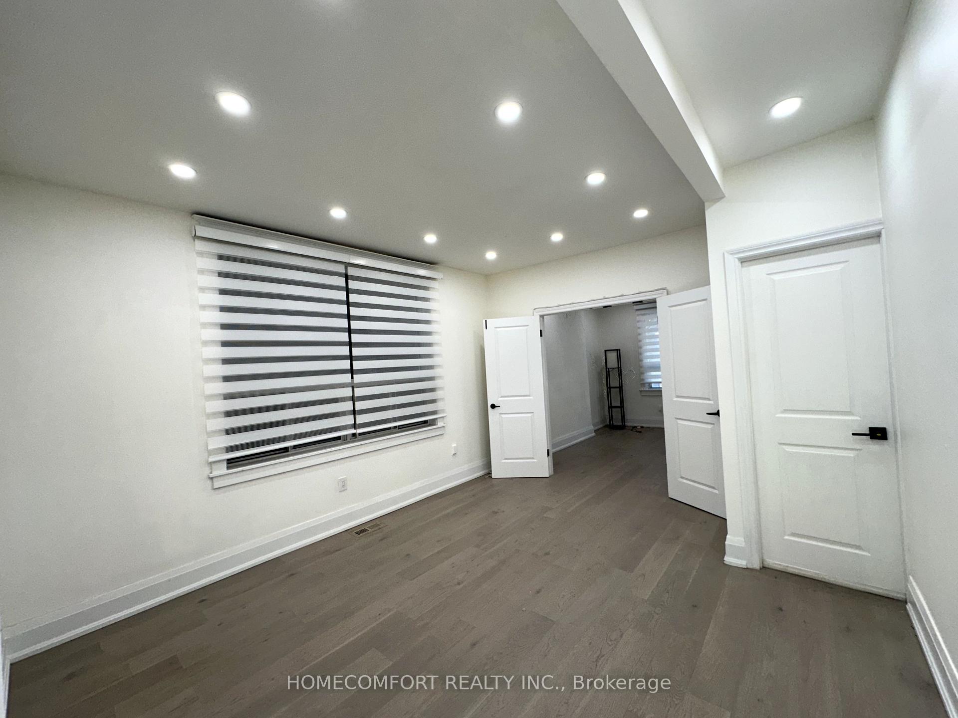 Photo 3 of Unit Main, 33 Strathmore Boulevard, Toronto, Danforth — HOMEH