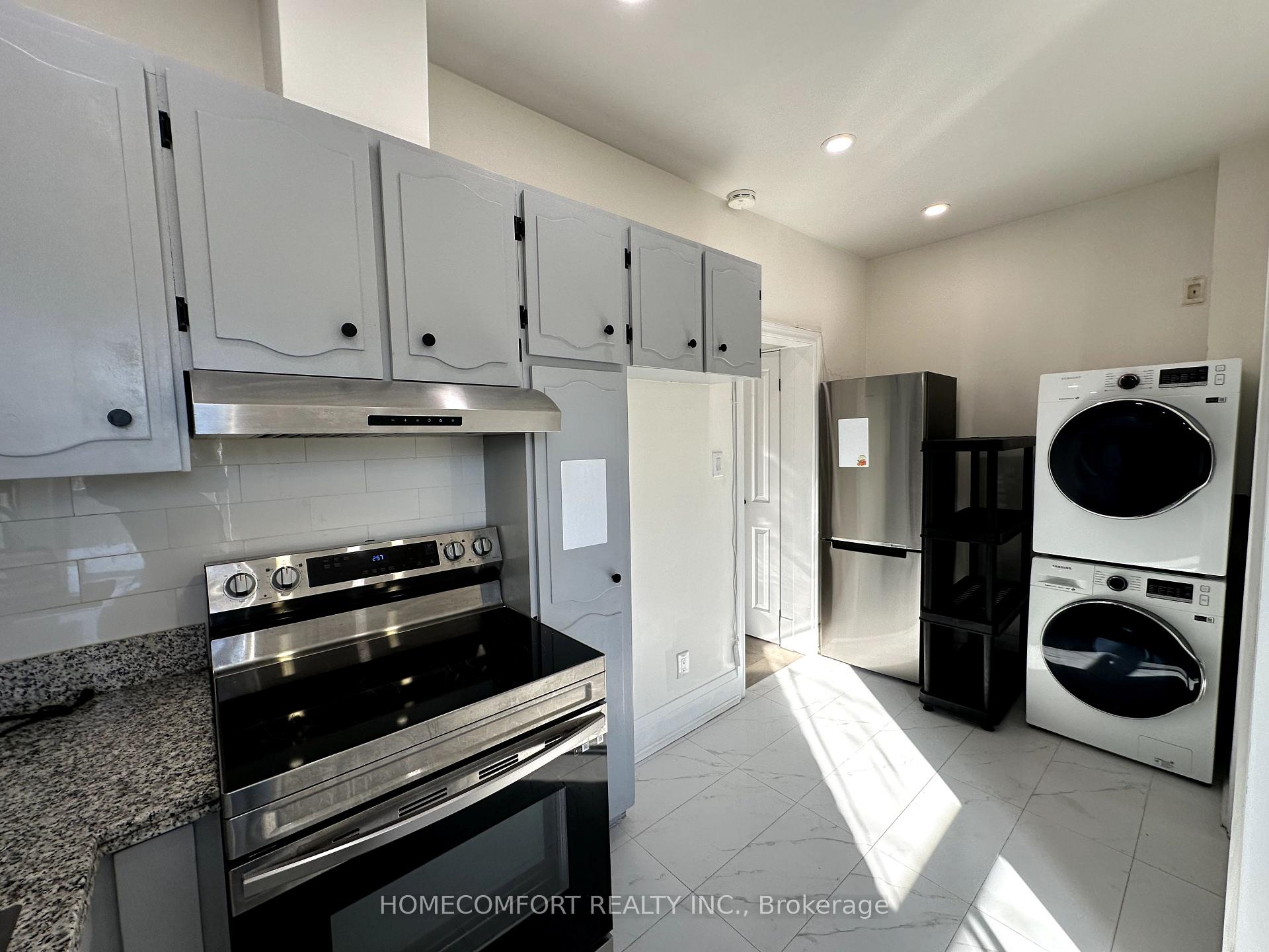 Photo 8 of Unit Main, 33 Strathmore Boulevard, Toronto, Danforth — HOMEH