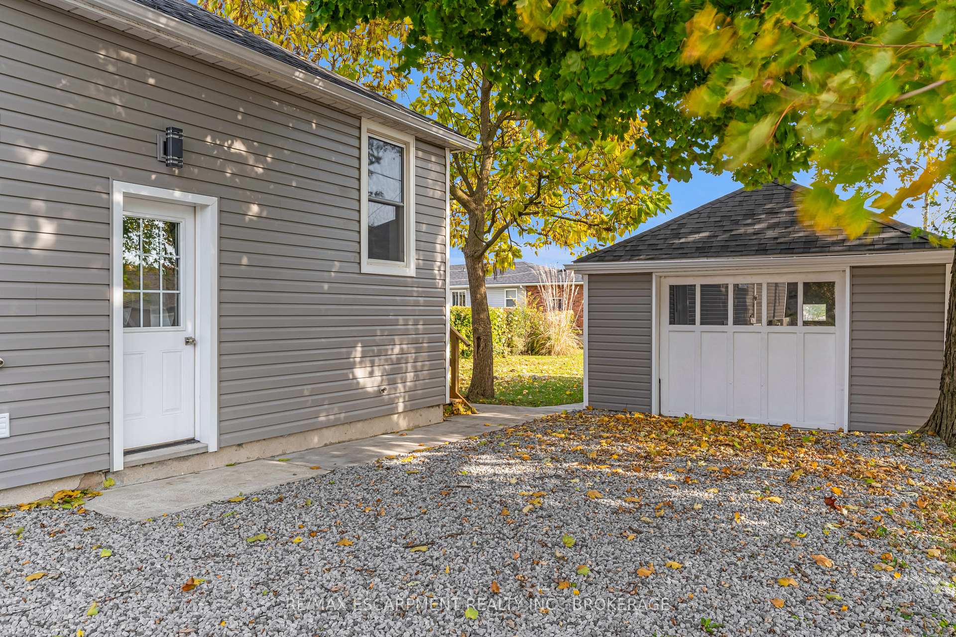 Photo 3 of Unit Lower, 68 1/2 Pine Street S, Thorold, Thorold Downtown — HOMEH