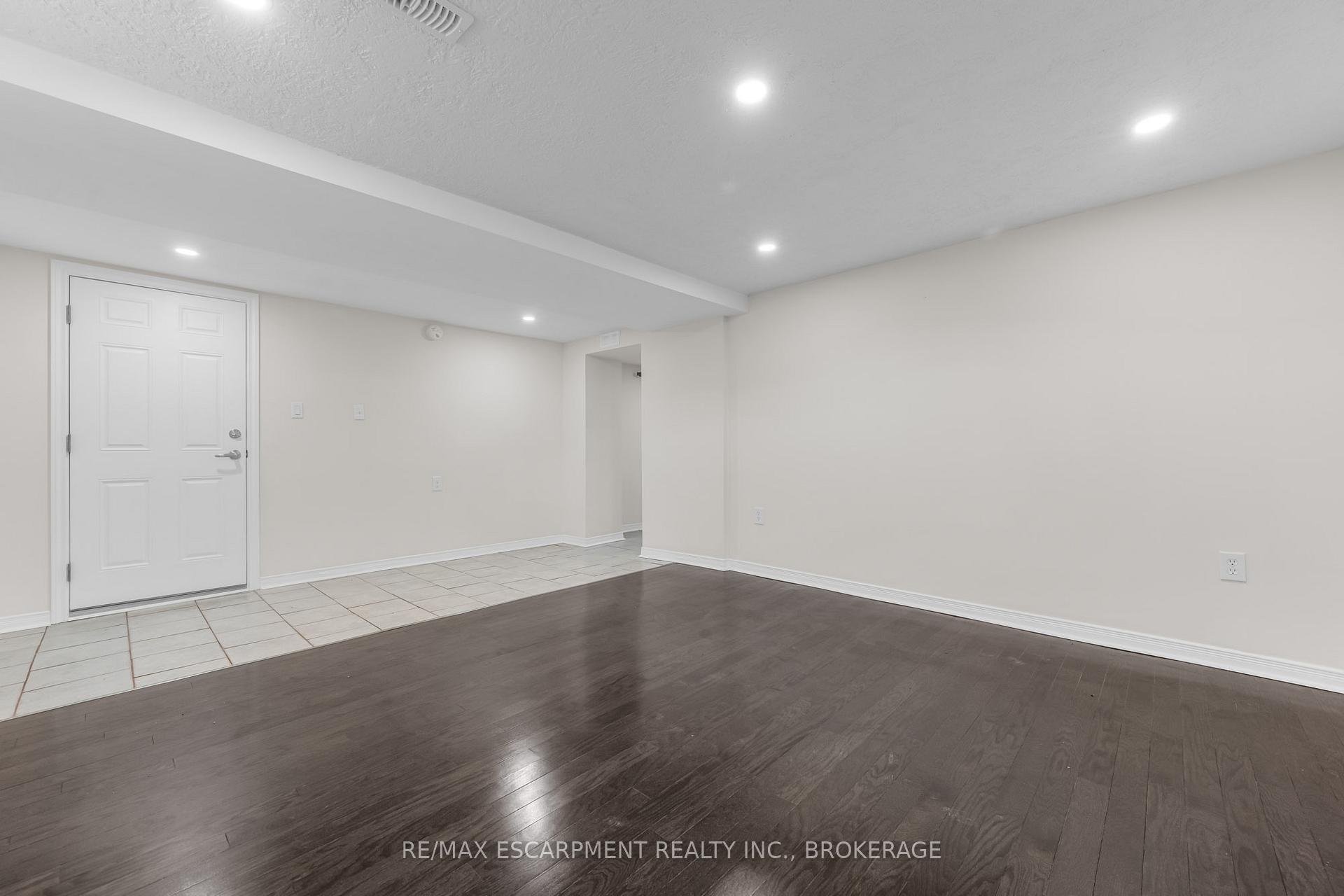 Photo 6 of Unit Lower, 68 1/2 Pine Street S, Thorold, Thorold Downtown — HOMEH