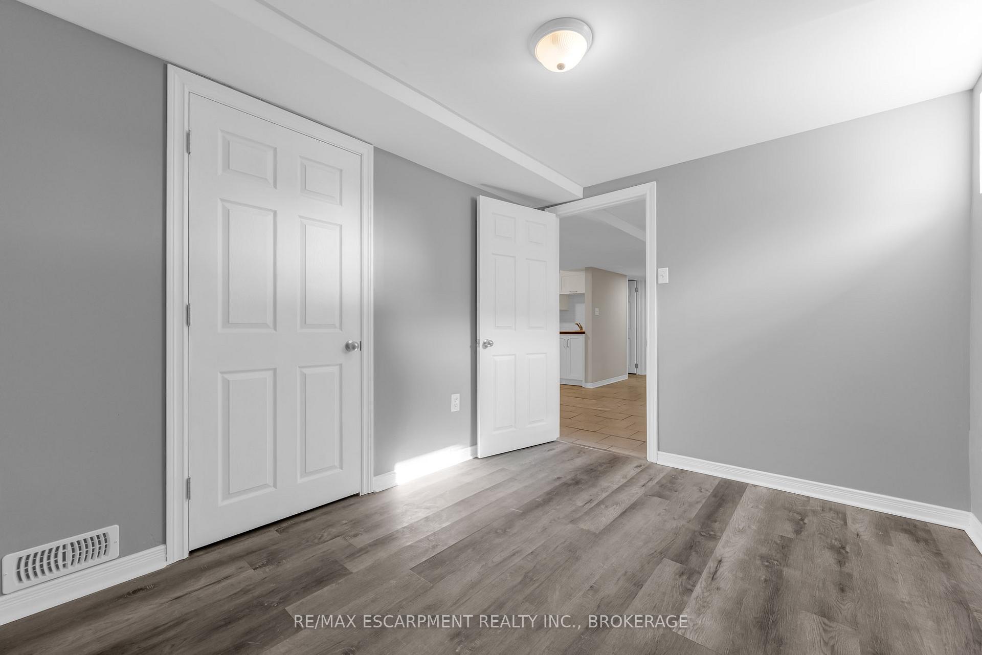 Photo 9 of Unit Lower, 68 1/2 Pine Street S, Thorold, Thorold Downtown — HOMEH