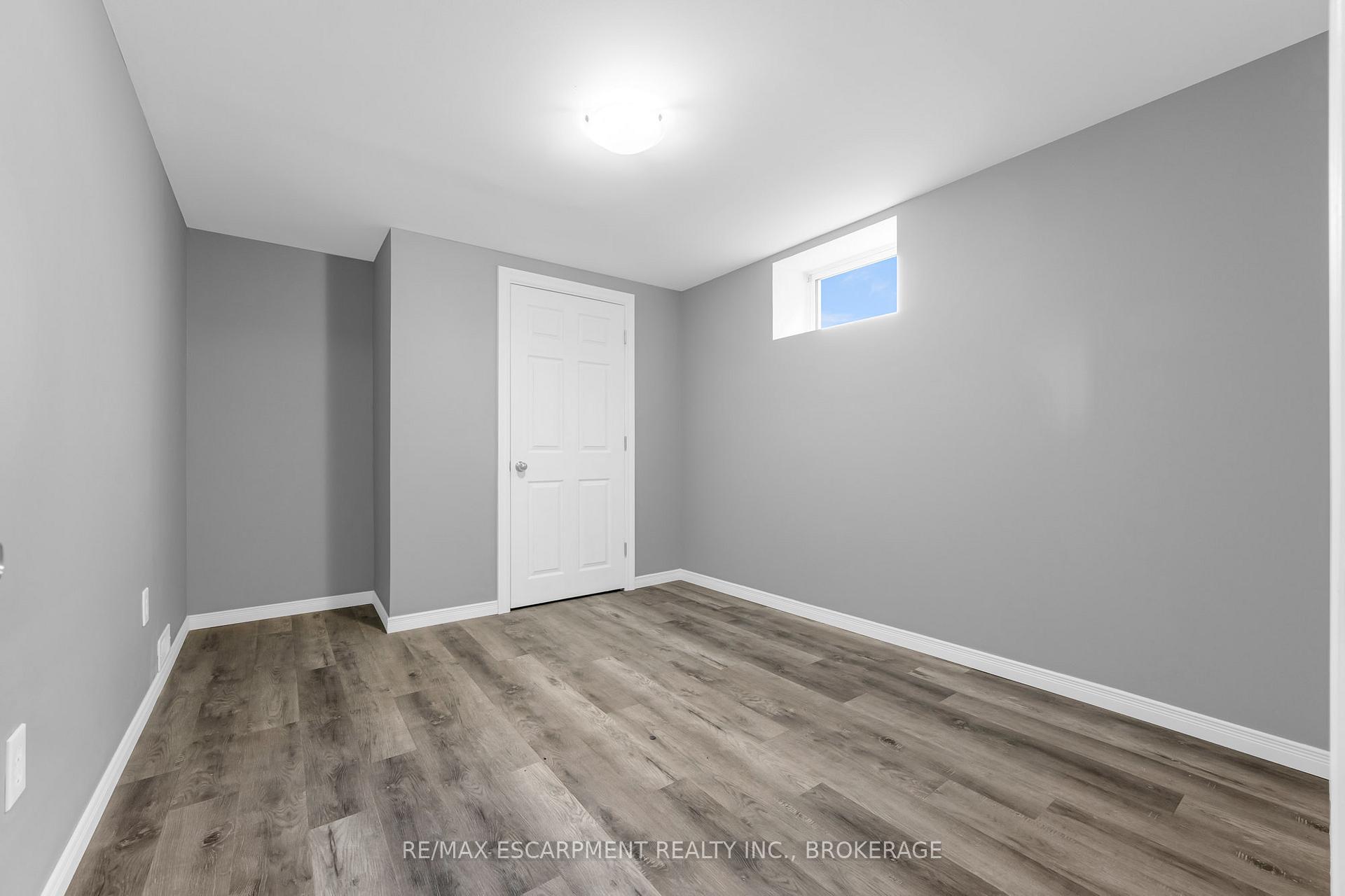 Photo 10 of Unit Lower, 68 1/2 Pine Street S, Thorold, Thorold Downtown — HOMEH
