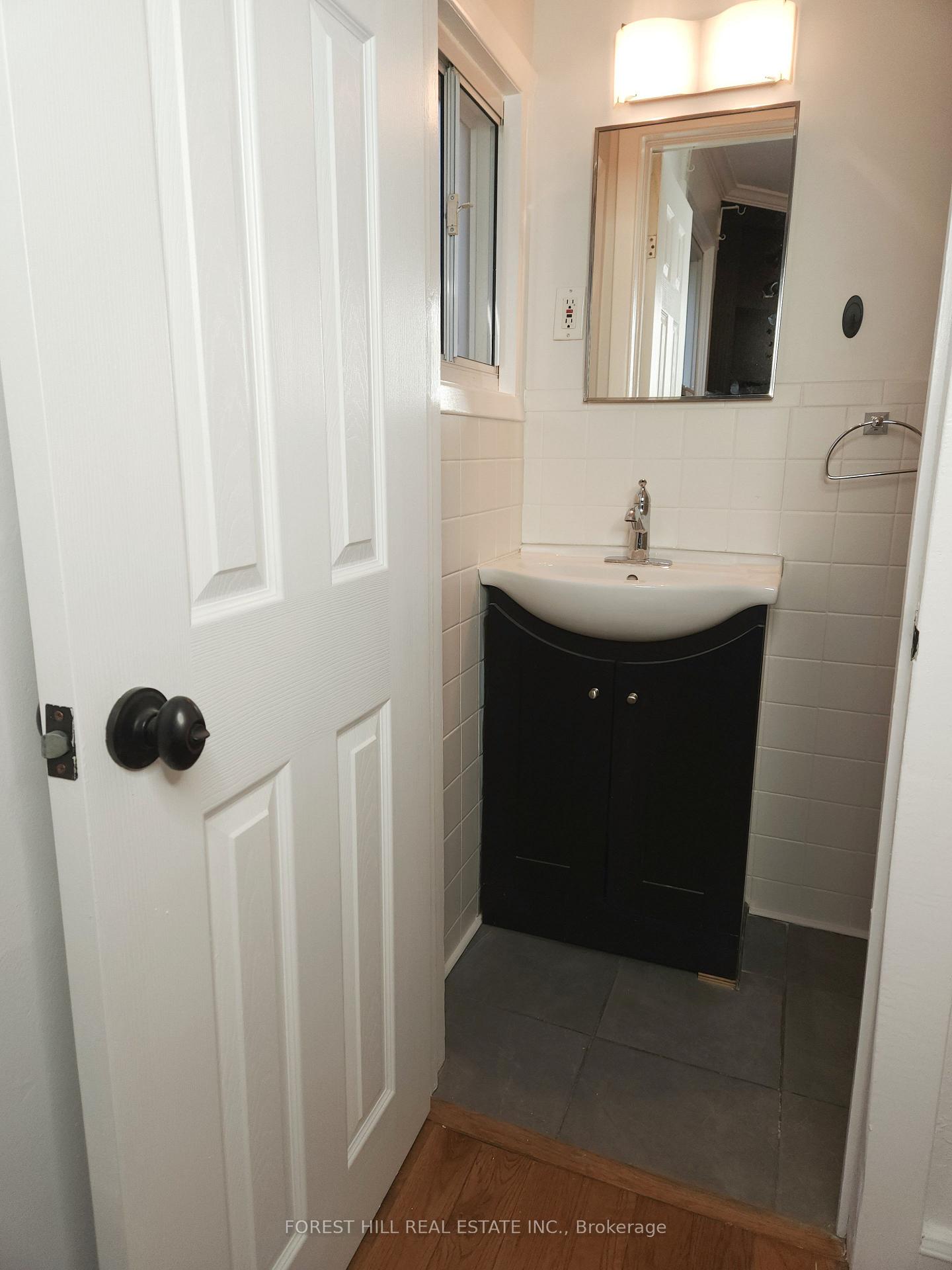 Photo 23 of 157 Oak Park Avenue, Toronto, Woodbine-Lumsden — HOMEH