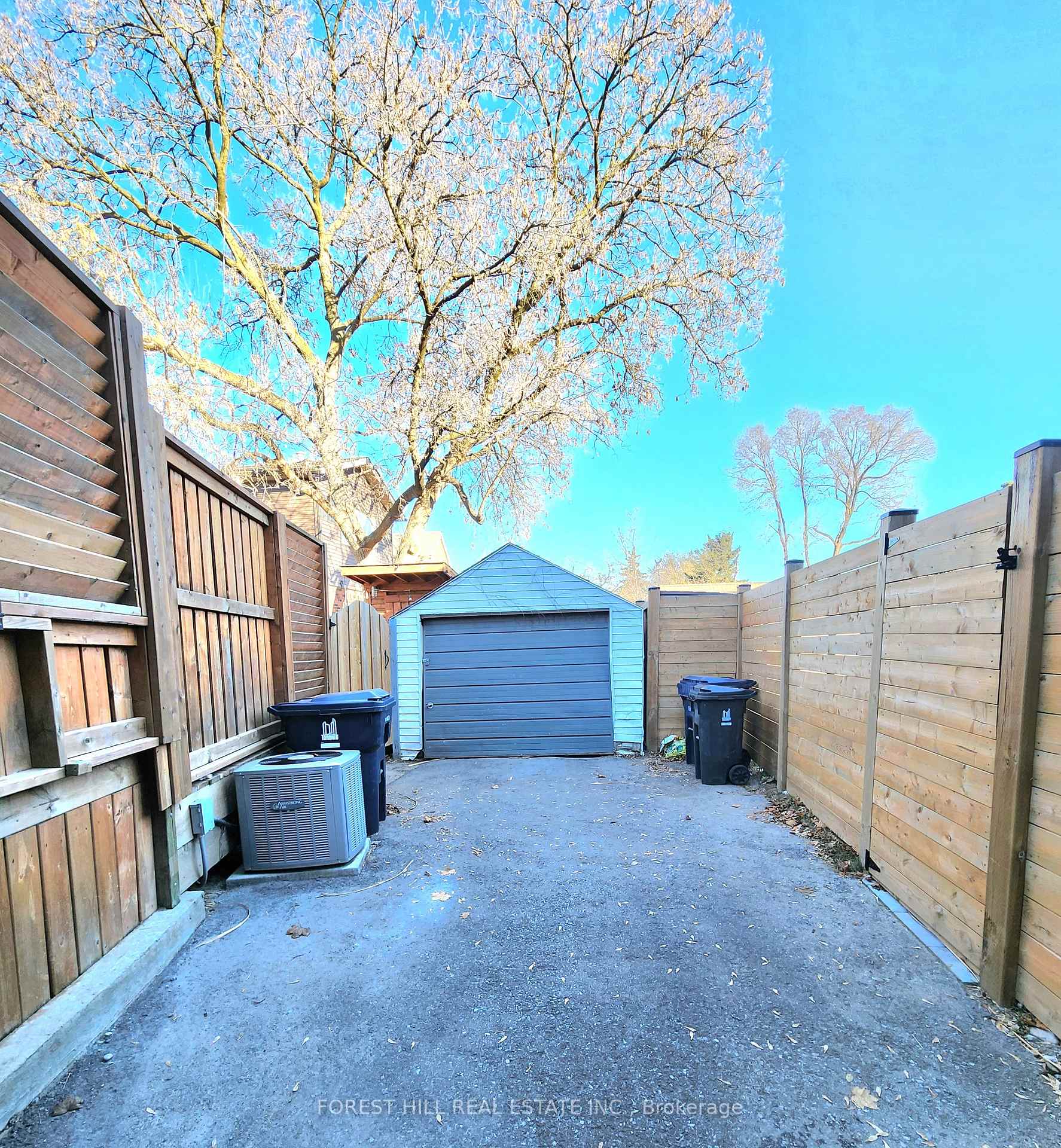 Photo 26 of 157 Oak Park Avenue, Toronto, Woodbine-Lumsden — HOMEH