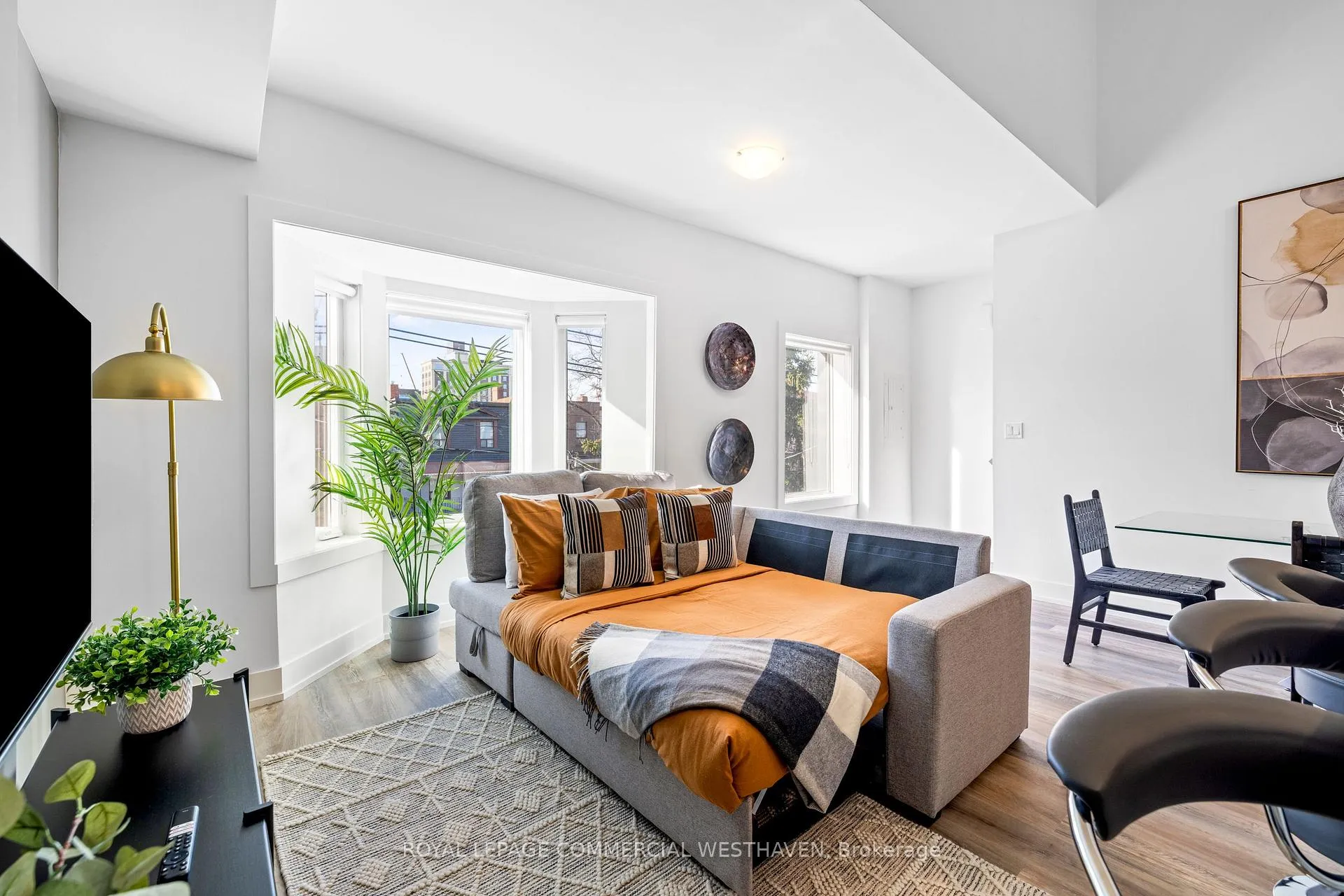 Photo 4 of Unit A, 449 Lansdowne Avenue, Toronto, Dufferin Grove — HOMEH