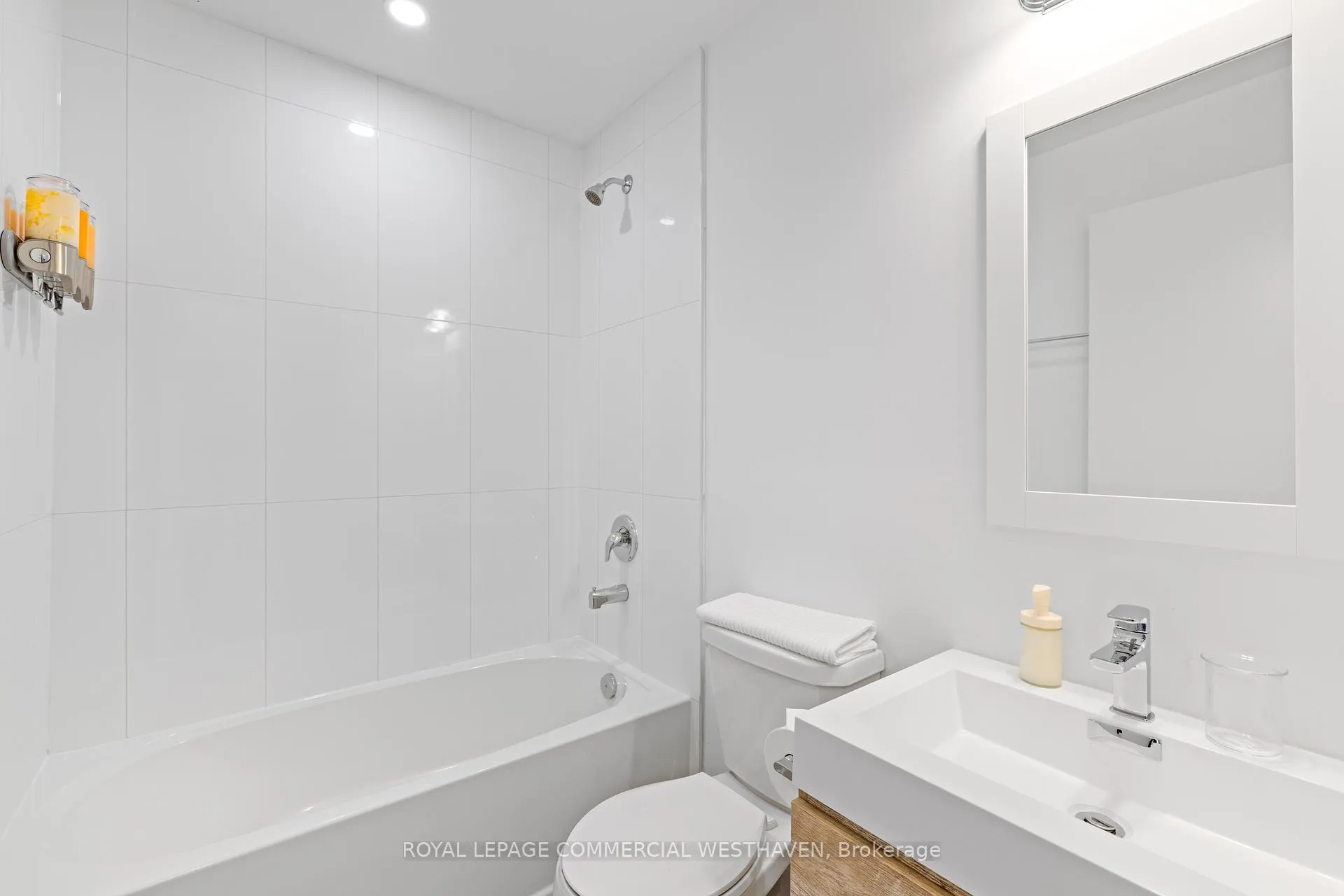 Photo 11 of Unit A, 449 Lansdowne Avenue, Toronto, Dufferin Grove — HOMEH