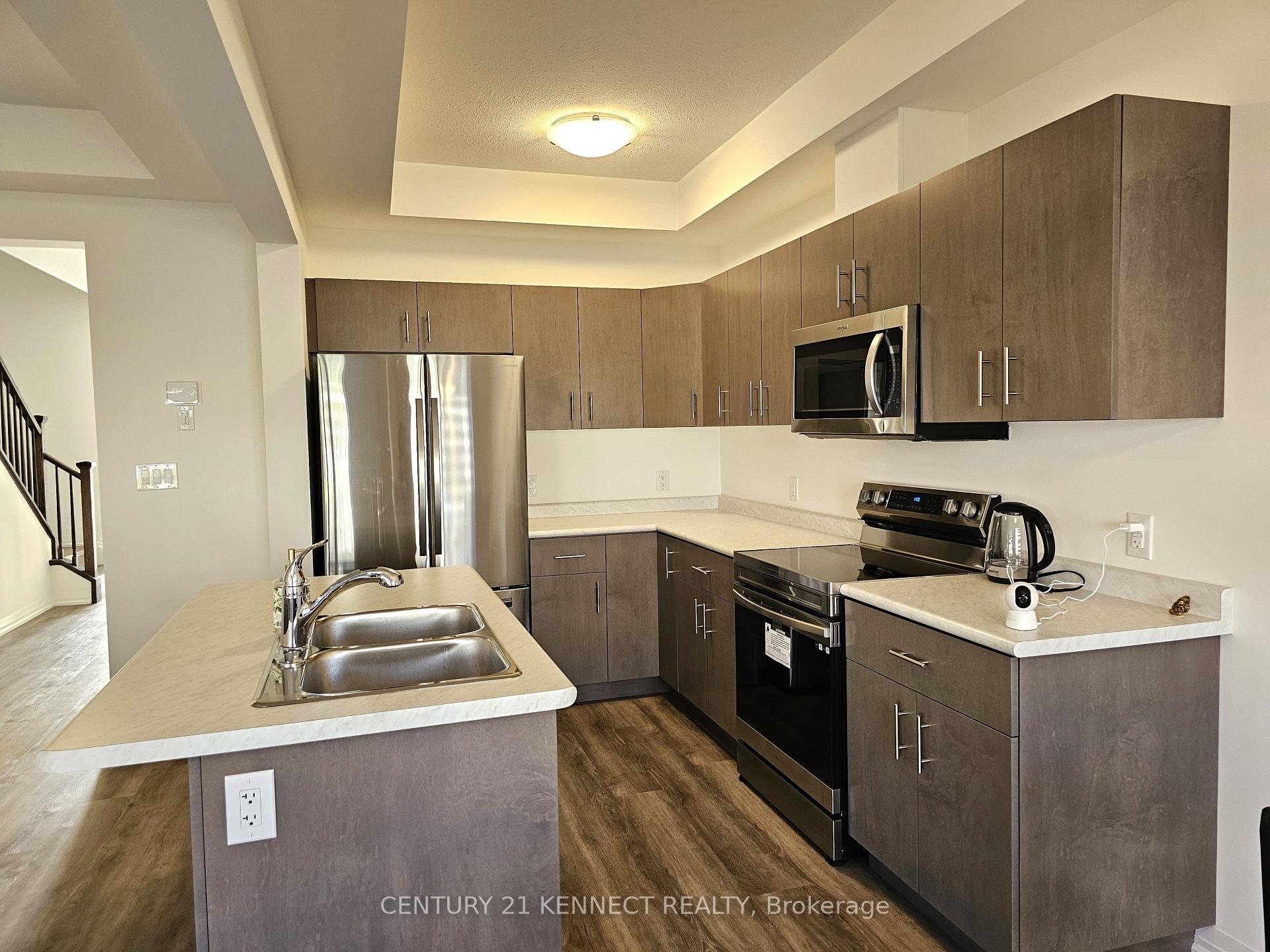 Photo 10 of 150 Bur Oak Drive, Thorold, Confederation Heights — HOMEH