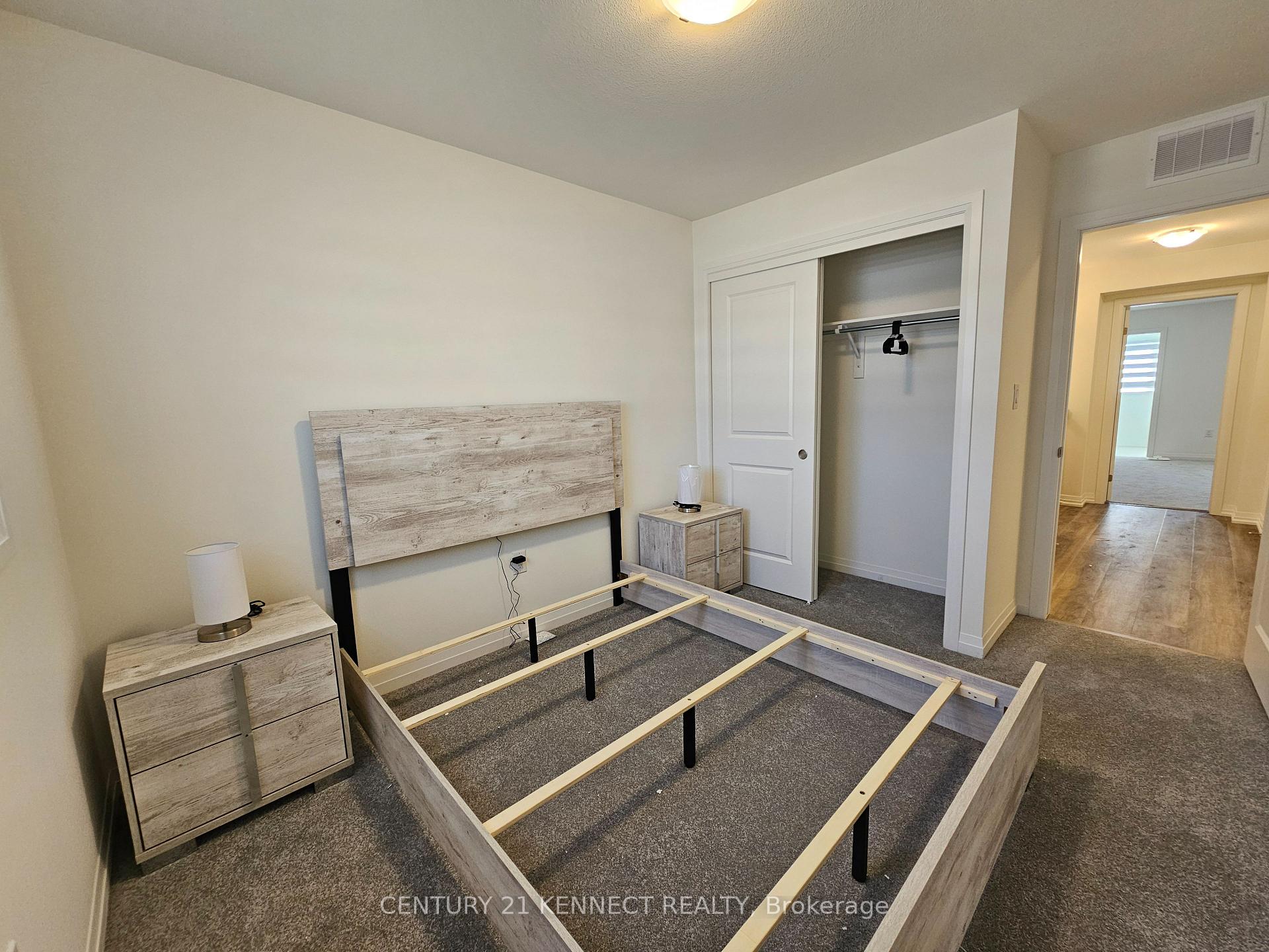 Photo 22 of 150 Bur Oak Drive, Thorold, Confederation Heights — HOMEH
