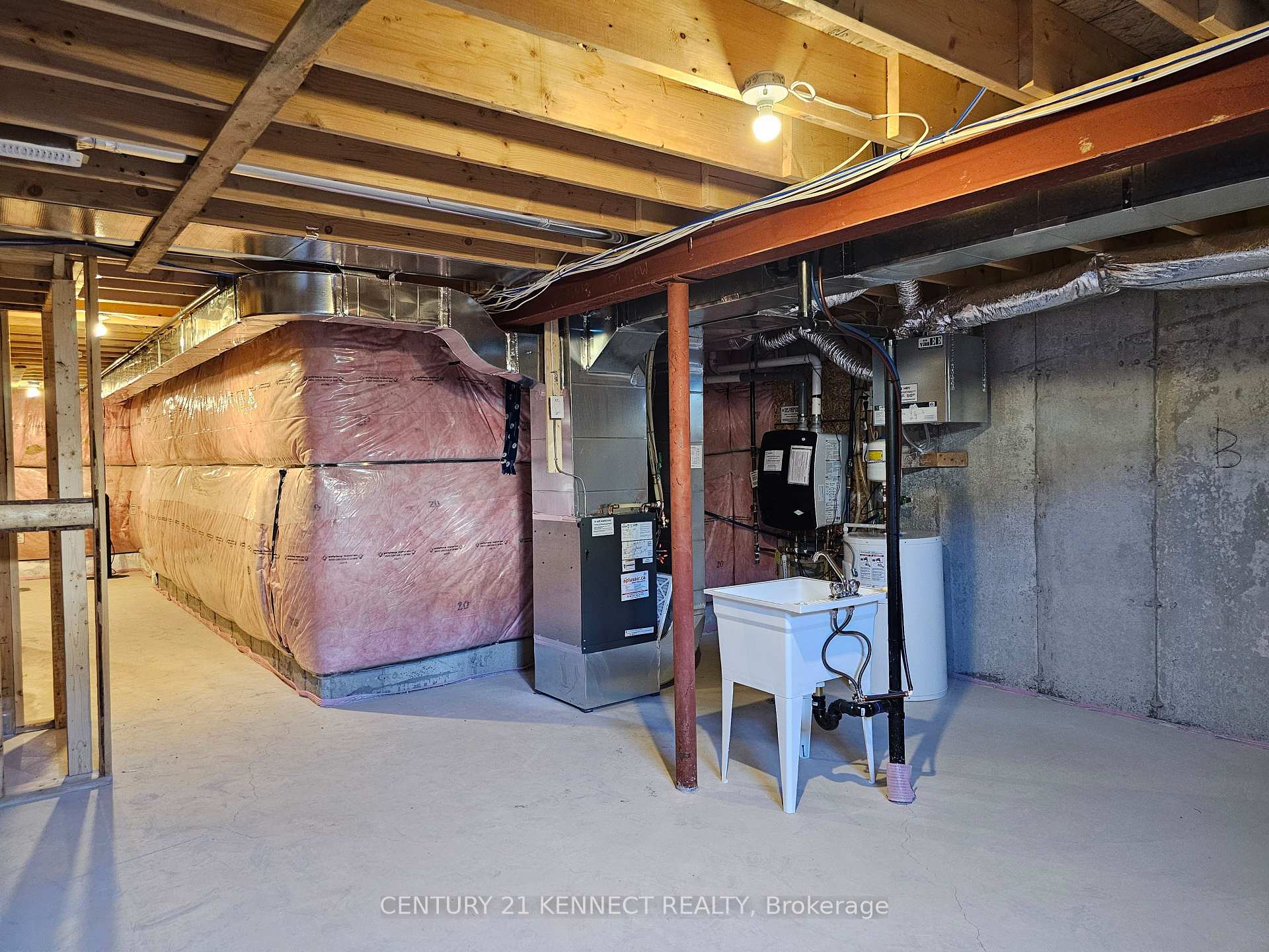 Photo 35 of 150 Bur Oak Drive, Thorold, Confederation Heights — HOMEH
