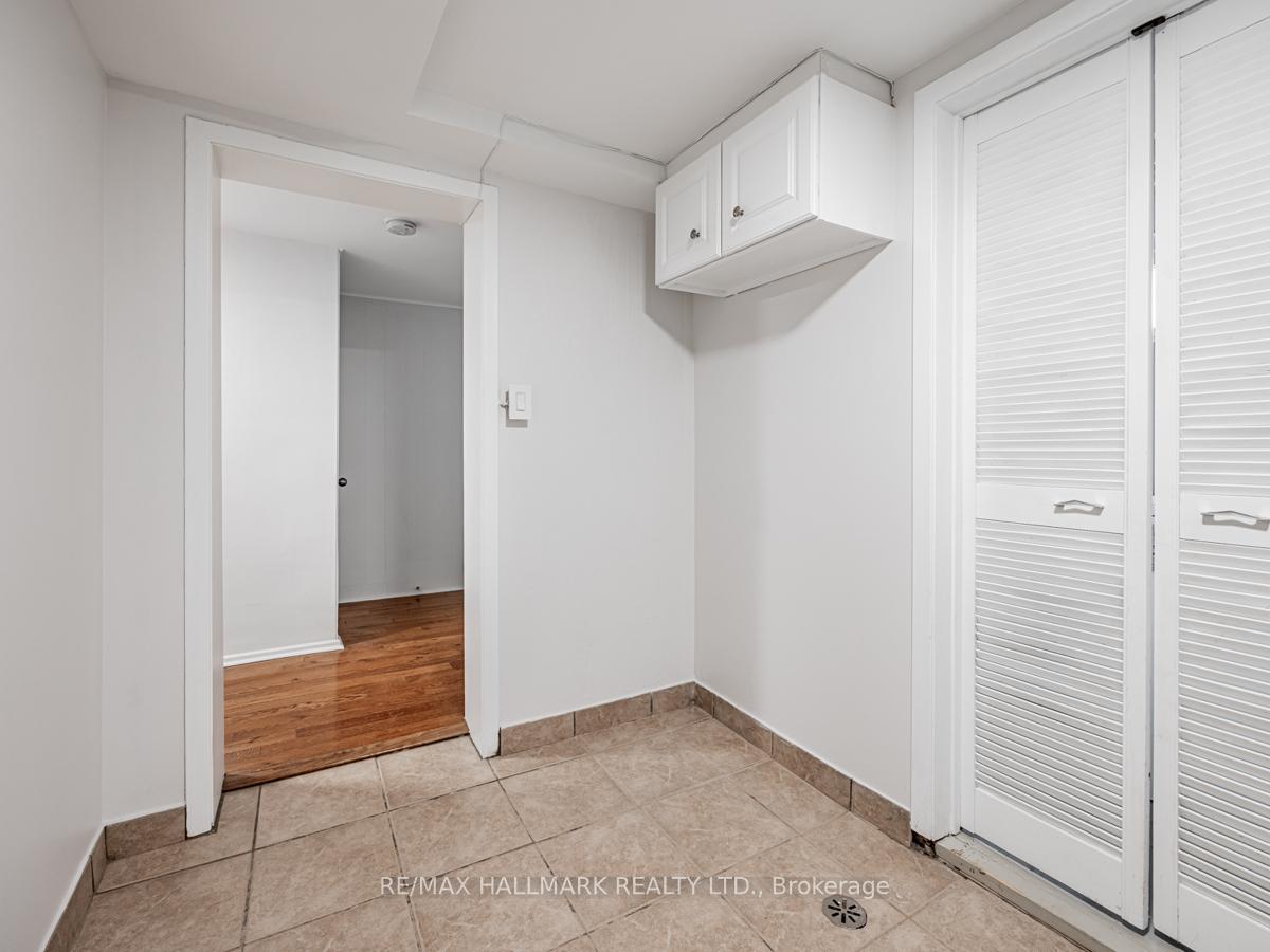 Photo 15 of 42 Parkview Hill Crescent, Toronto, O'Connor-Parkview — HOMEH