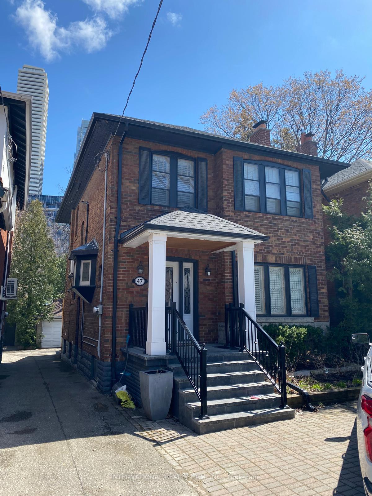 Front of 47 Maxwell Avenue