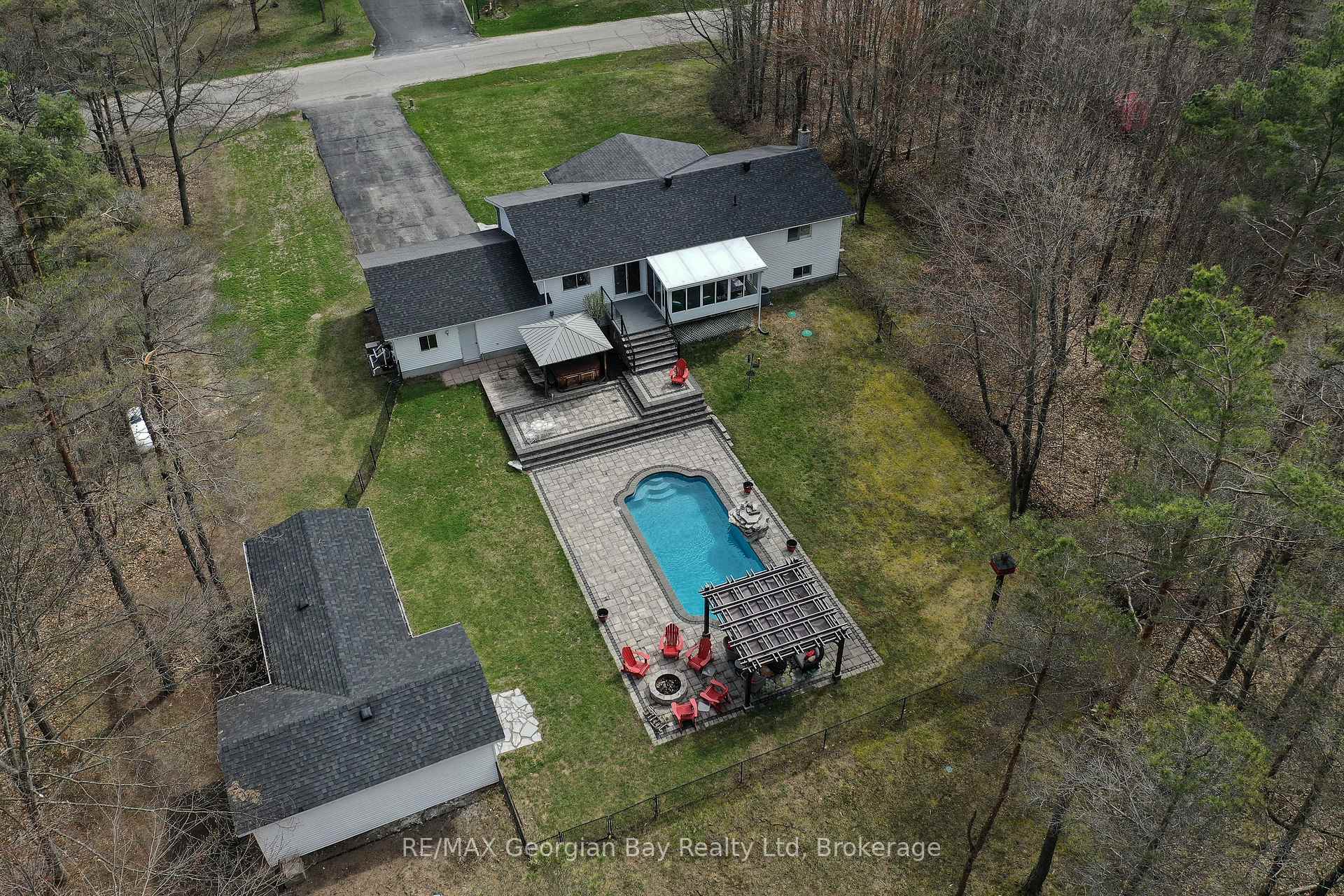Photo 2 of 17 Whippoorwill Drive, Tiny, Rural Tiny — HOMEH