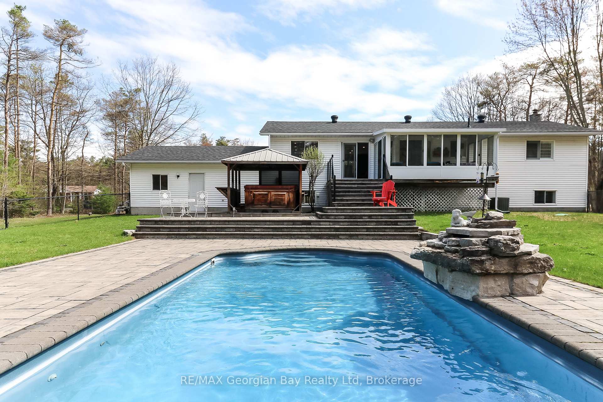 Photo 35 of 17 Whippoorwill Drive, Tiny, Rural Tiny — HOMEH